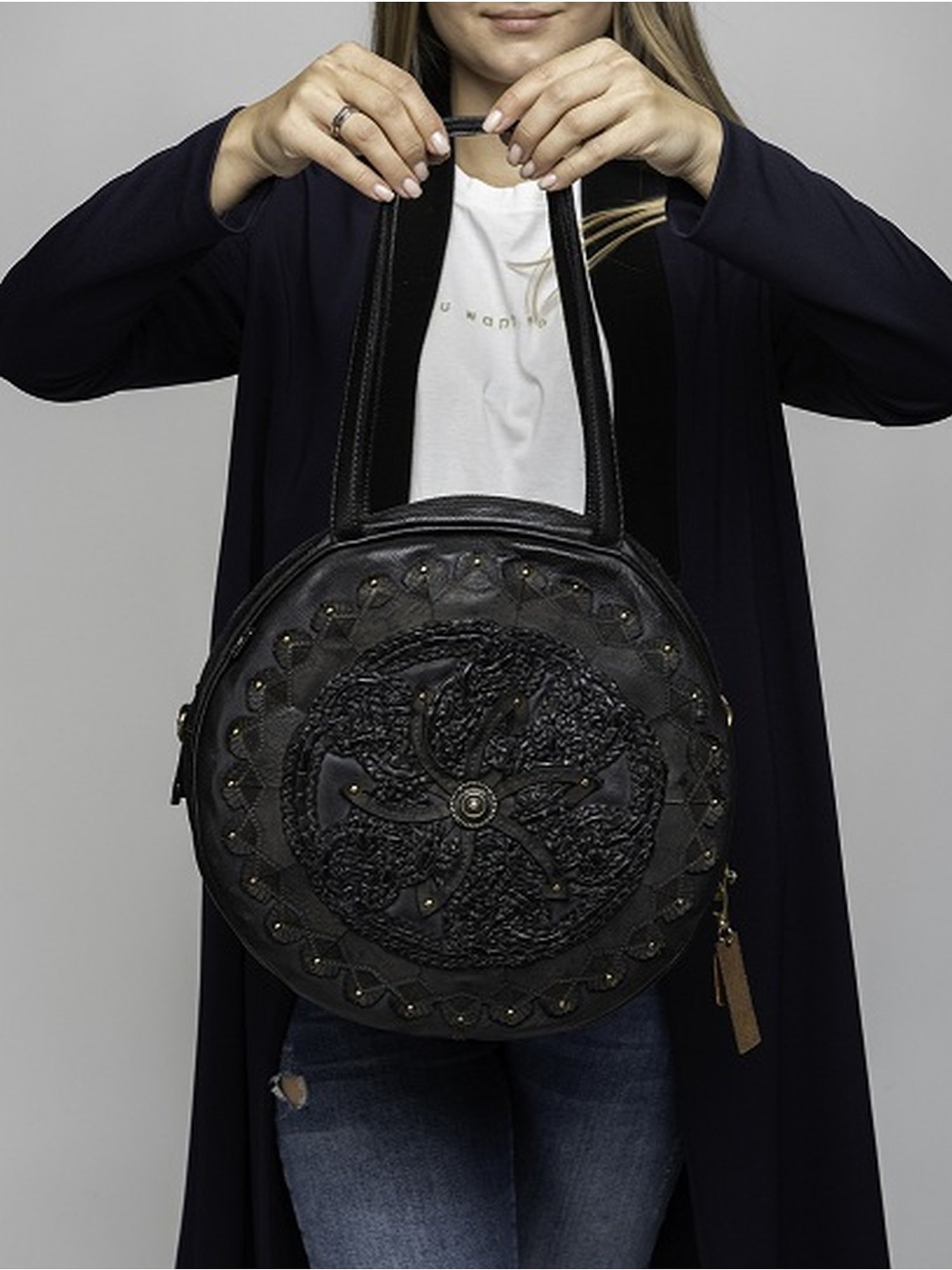 Art N Vintage Parma Black Leather Textured Medium Shoulder Handbag