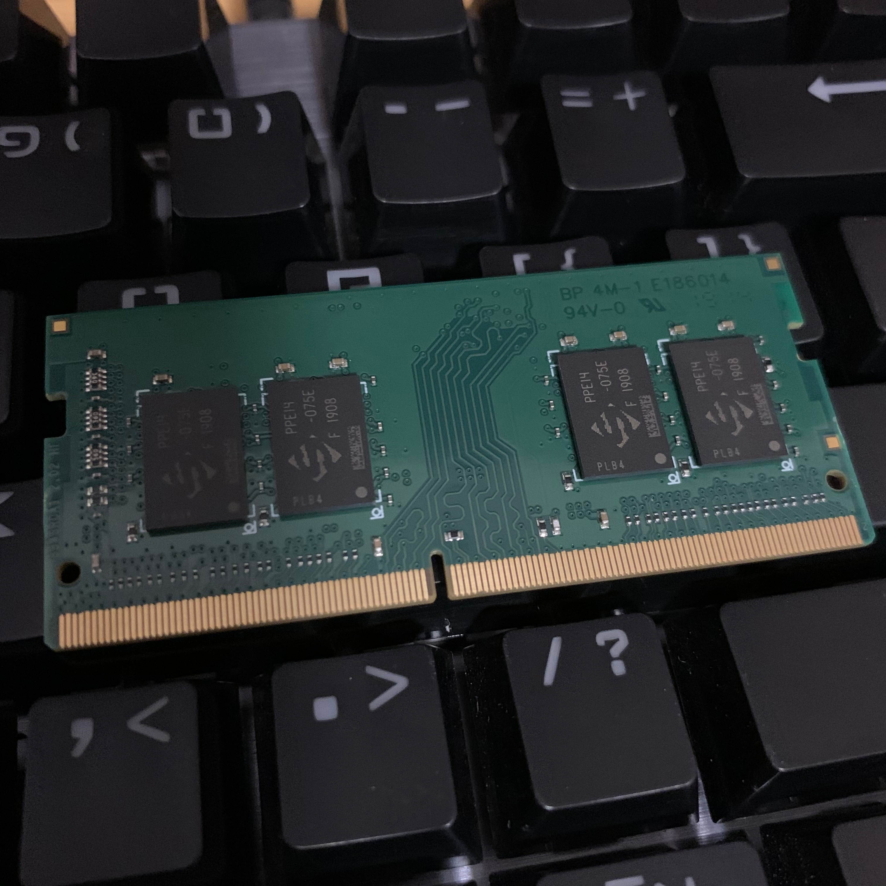 ADATA 8GB SO-DIMM PC4-21300 (DDR4-2666) Memory (AD4S266638G19-B)