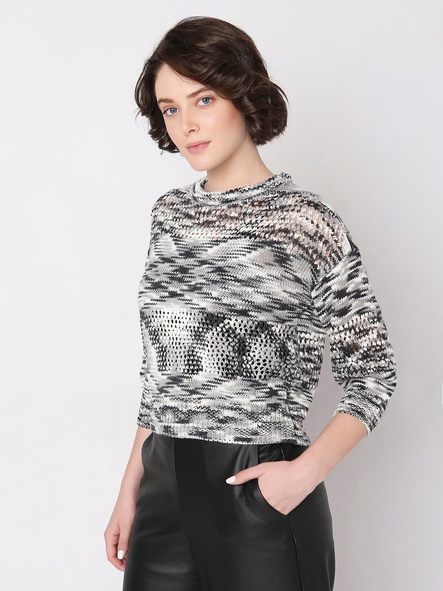 Vero Moda Black & White Printed Pullover