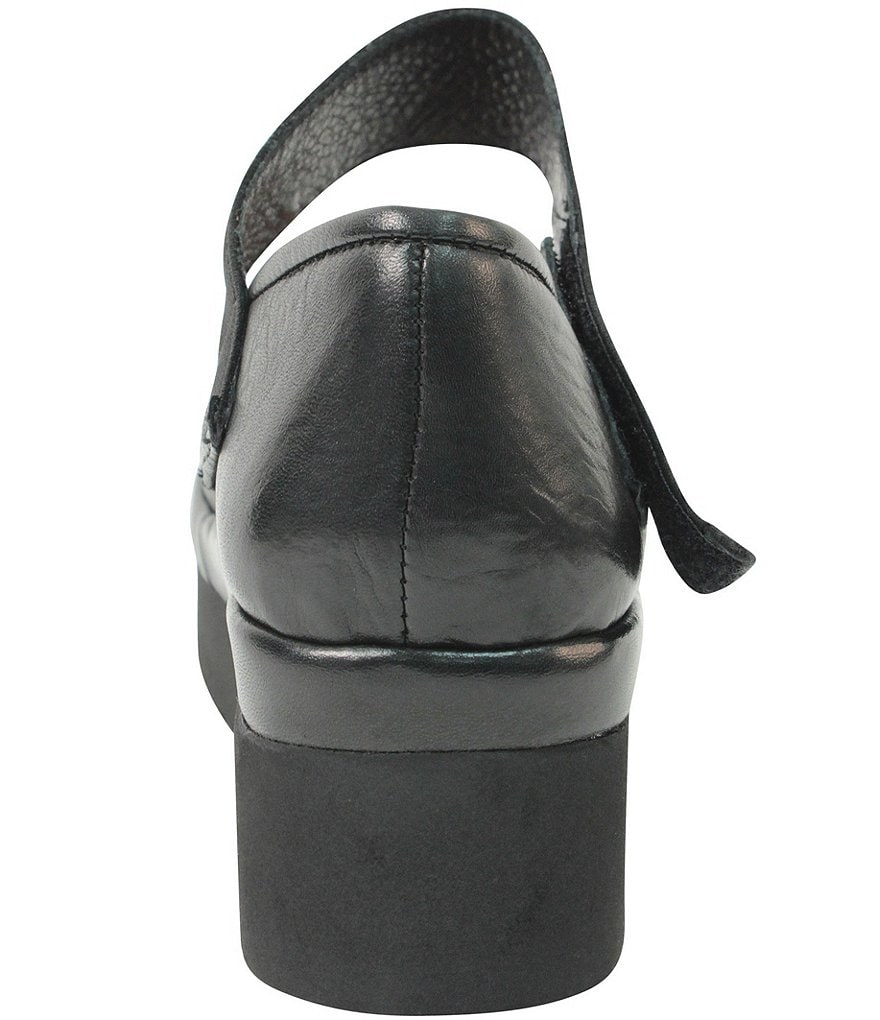 L'Amour Des Pieds Amadour Leather Sandals