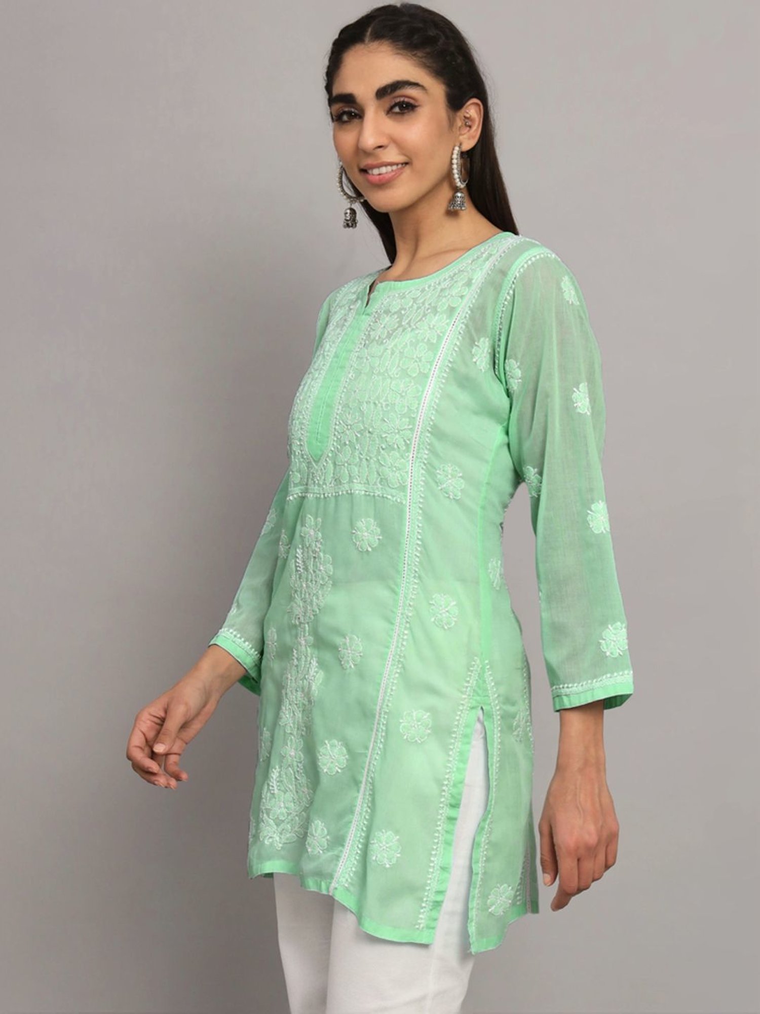 PARAMOUNT CHIKAN Green Cotton Hand Embroidered Chikankari Straight Kurti