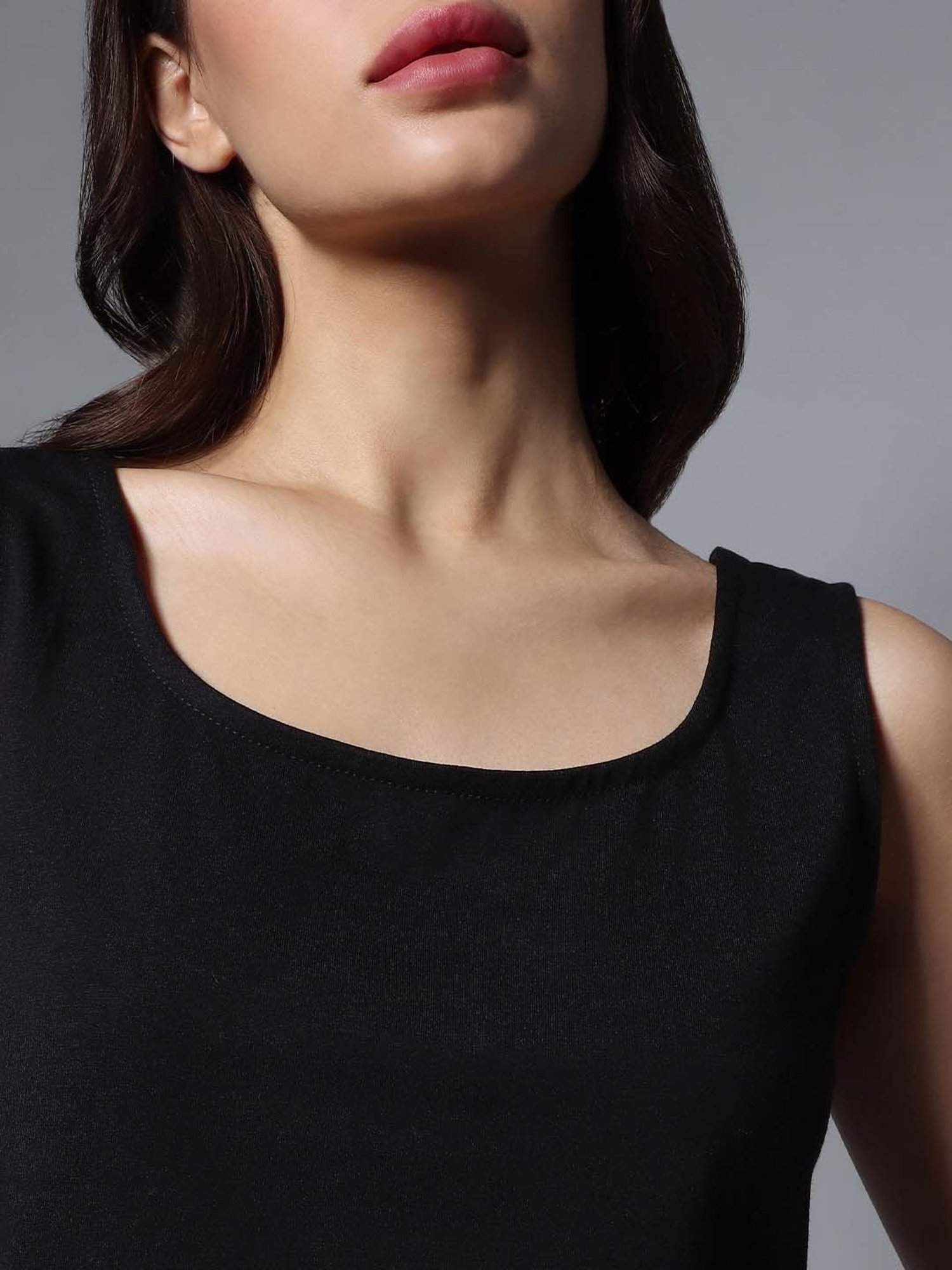 High Star Black Crop Top