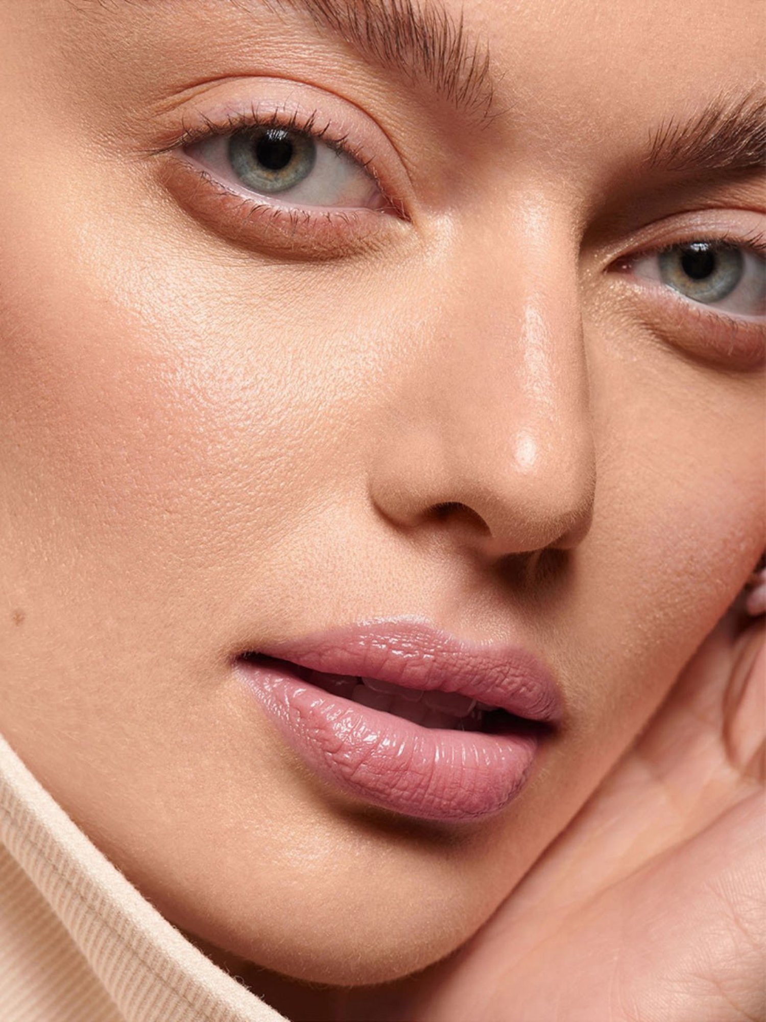 Inglot Kiss Catcher Liquid Lipstick Velvet Heather 02 - 5.5 ml