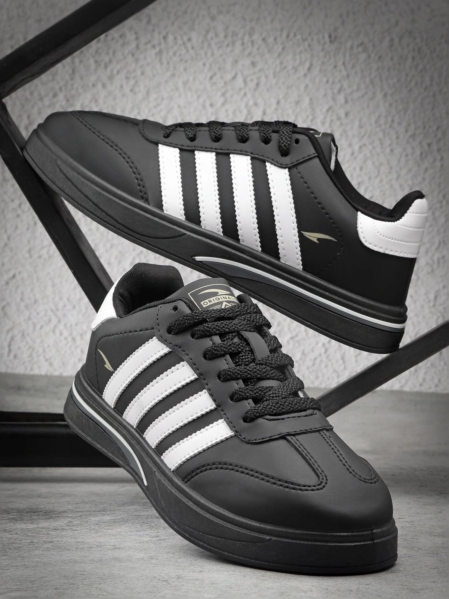 Asian Men's Black Casual Sneakers