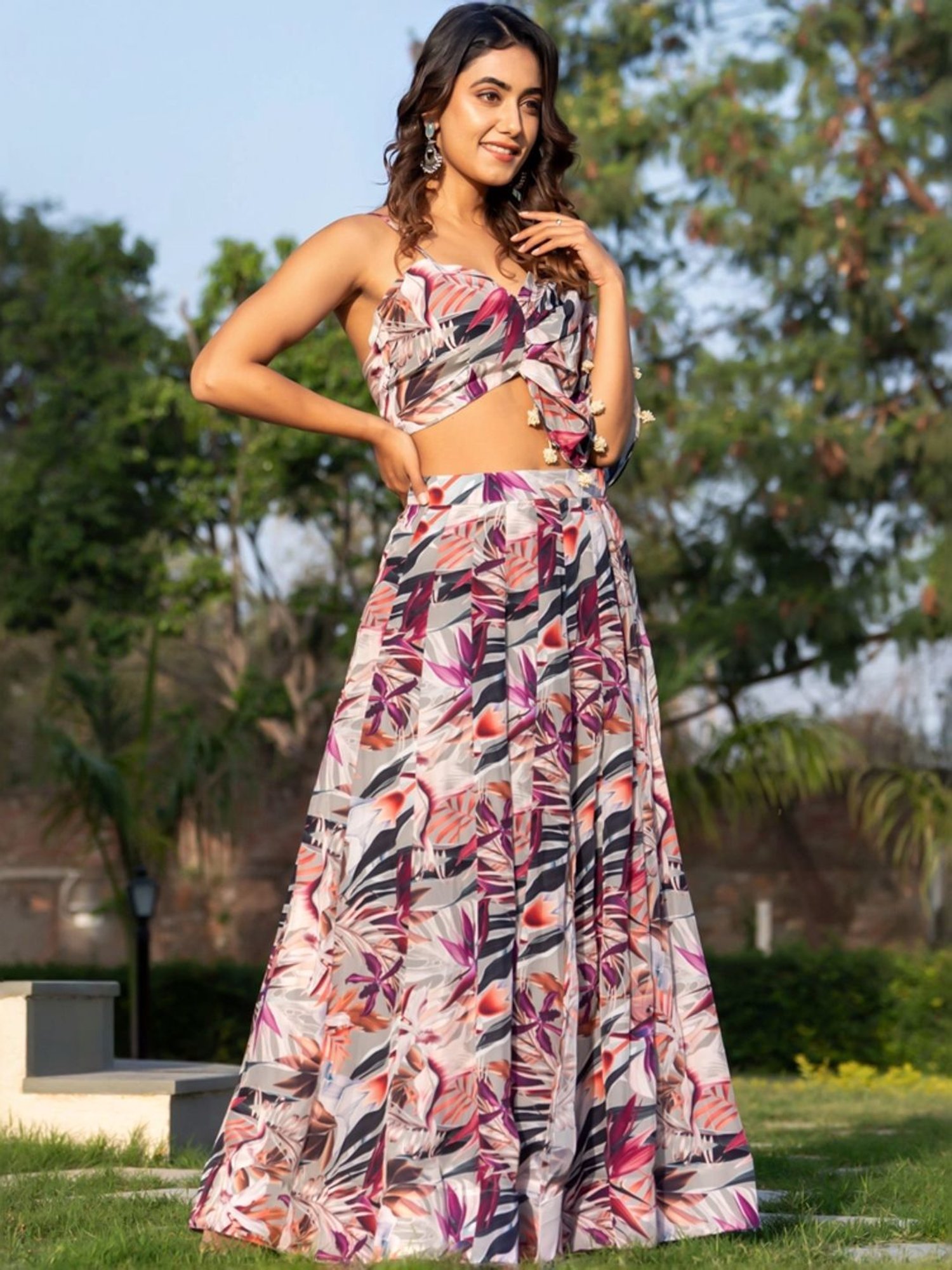 HOUSE OF JAMOTI Grey Printed Crop Top Skirt Set