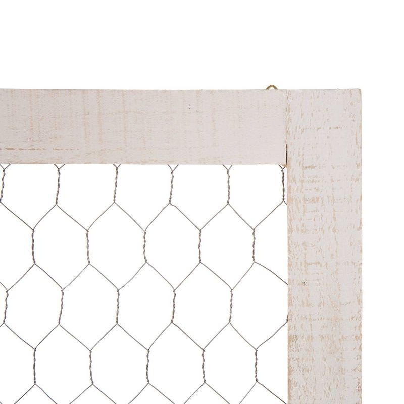 24" Wooden Frame with Floral Christmas Wreath - Glitzhome