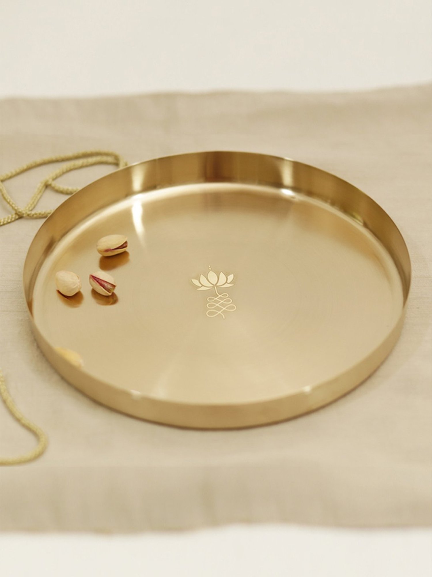 COPPRE Golden Kansa Lotus Tray - Set of 1