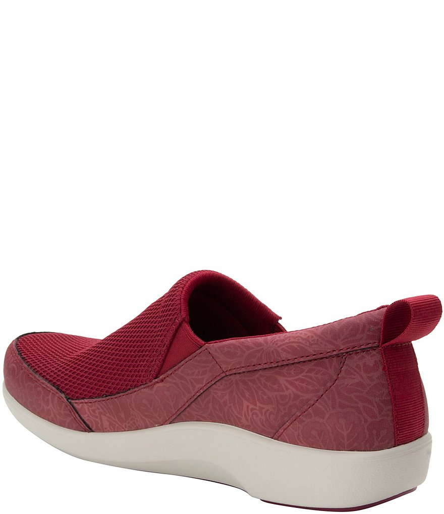 Traq by Alegria Melodiq Pedometer Slip-Ons