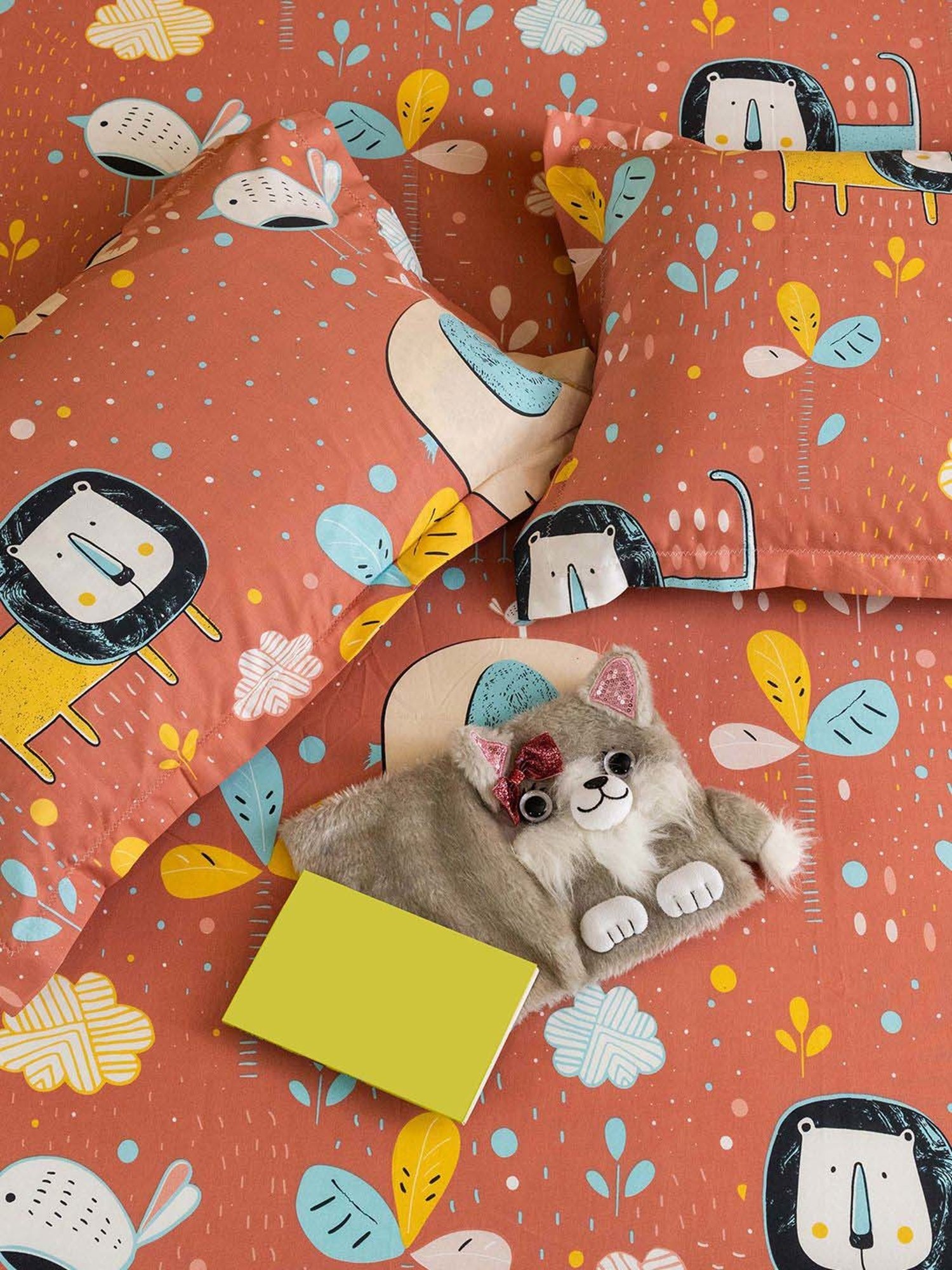 Urban Space Pink & Blue Cotton 200 TC Lion King Terra King Fitted Bedsheet with 2 Pillow Covers