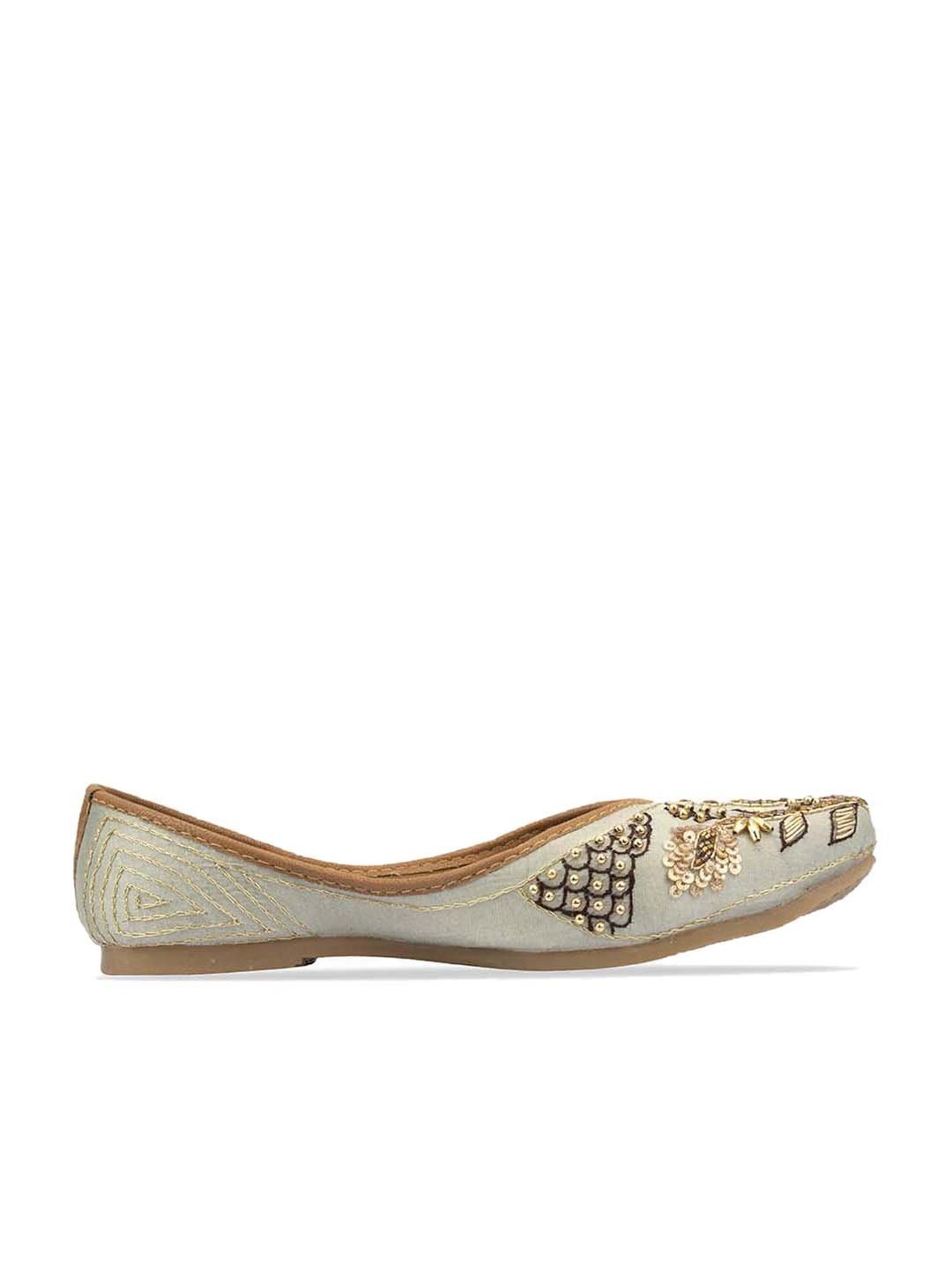 Desi Colour Women's Grey Ethnic Juttis