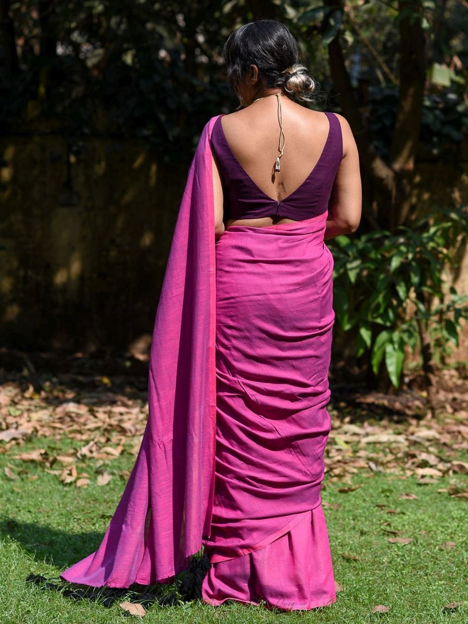 Suta Pink Plain Saree Without Blouse