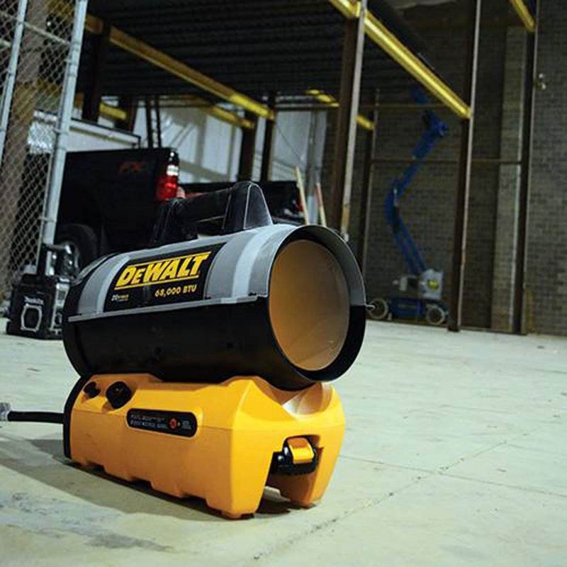 DeWalt F340661 68,000 BTU Portable Jobsite Cordless Forced Air Propane Heater