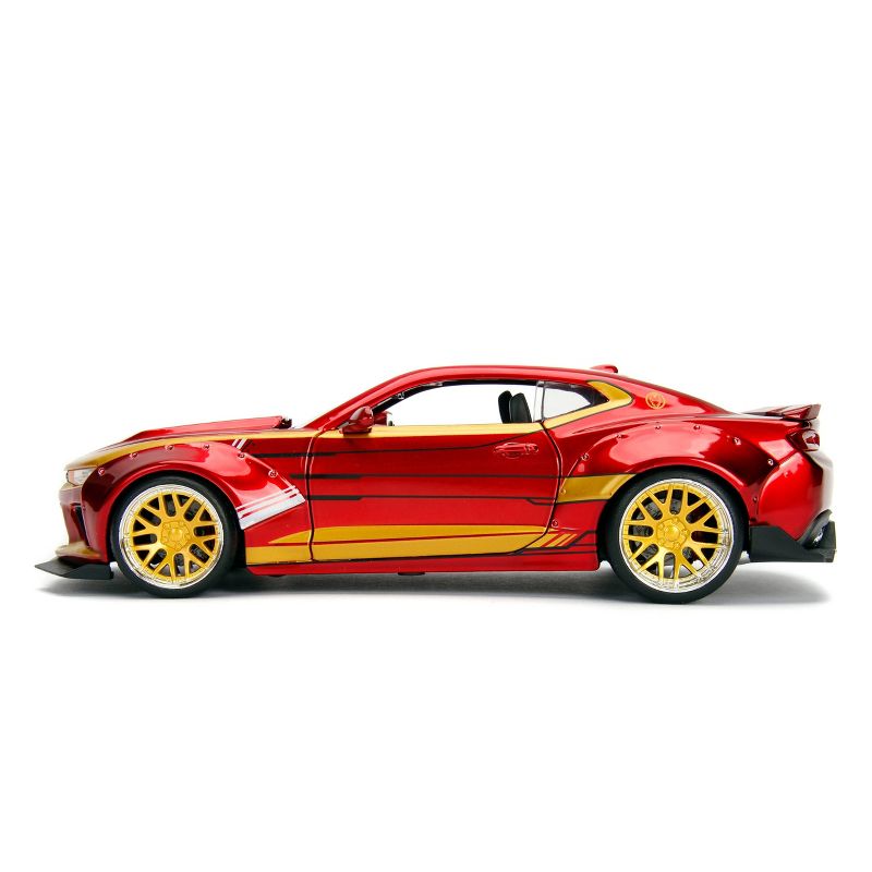 Jada Toys Marvel Avengers 2016 Chevy Camaro Die-Cast Vehicle with Iron Man Die-Cast Figure 1:24 Scale Candy Red