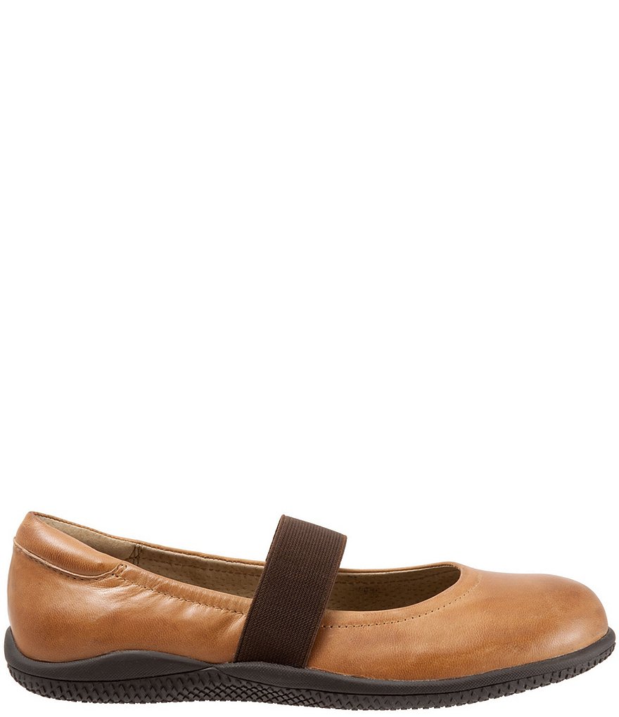 SoftWalk High Point Mary Janes