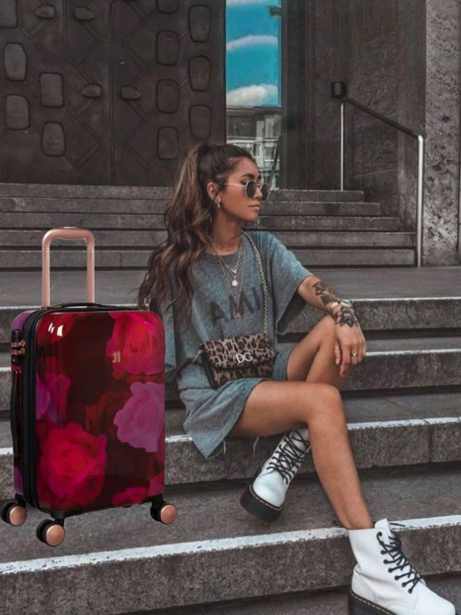 it luggage Sheen Maxy Rose Red Cabin-20 inches Expandable Hardsided Trolley Bag with TSA Lock