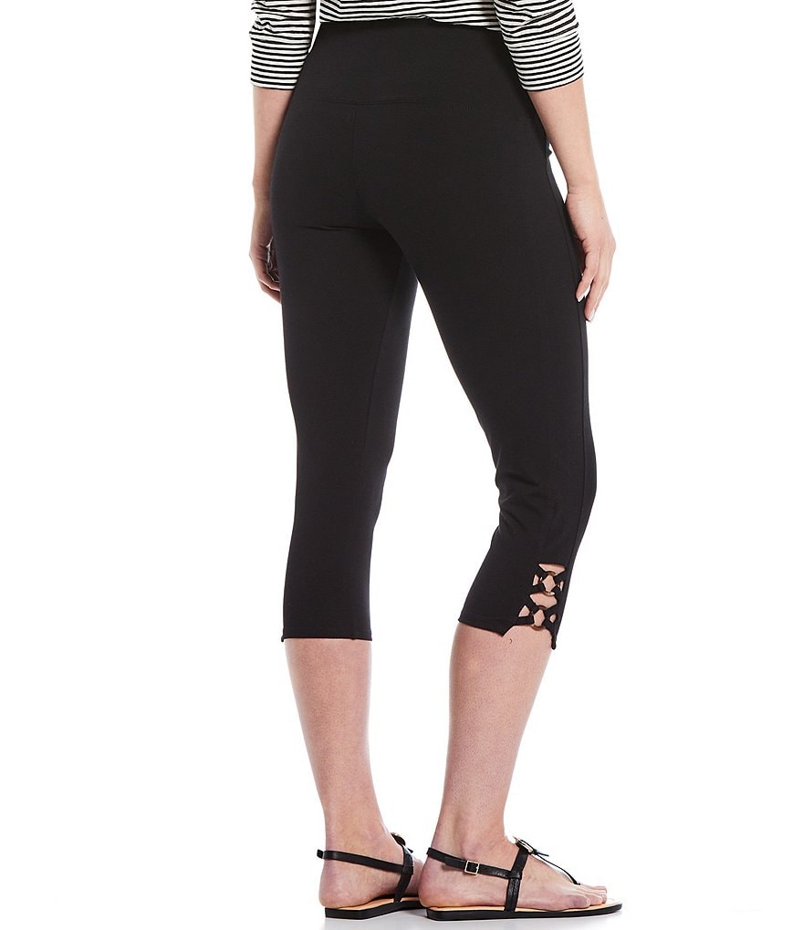 Intro Tortoise Ring Hem Detail Pull-On Capri Leggings