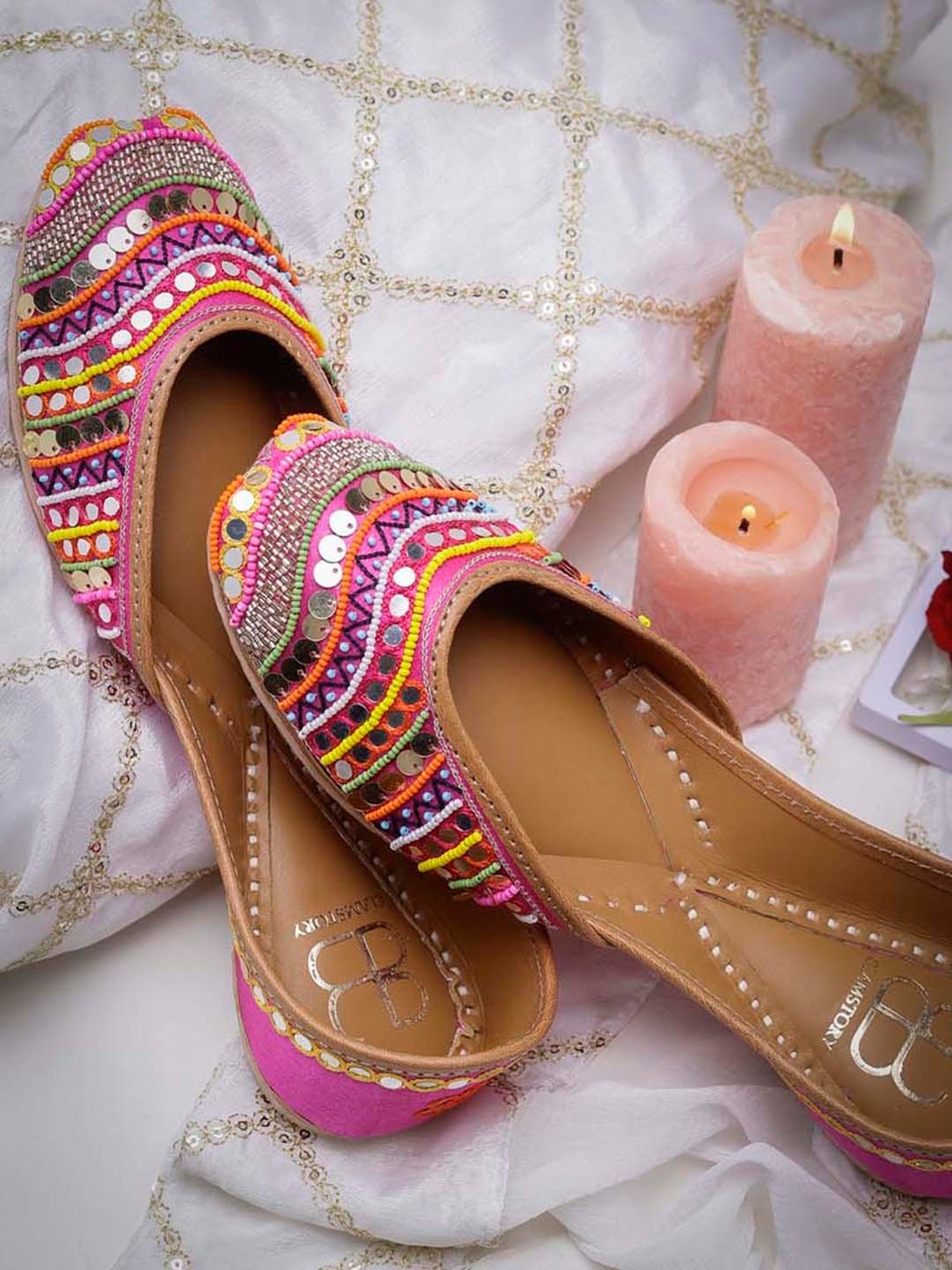 Glam Story Women's Esra Multicolored Ethnic Juttis