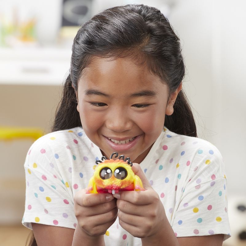 Yellies! Peeks - Voice-Activated Spider Pet