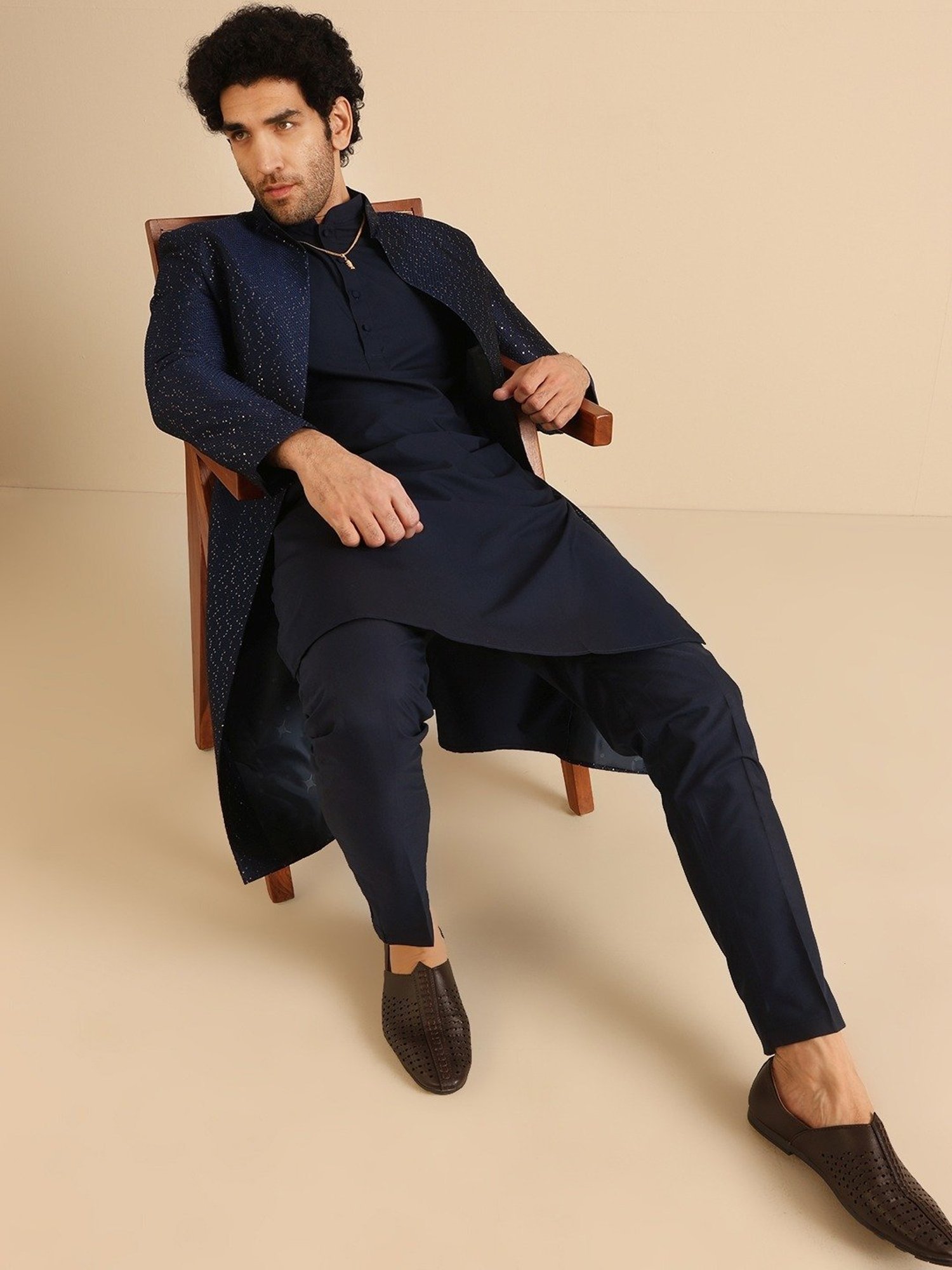 Kisah Navy Regular Fit Embroidered Sherwani Set