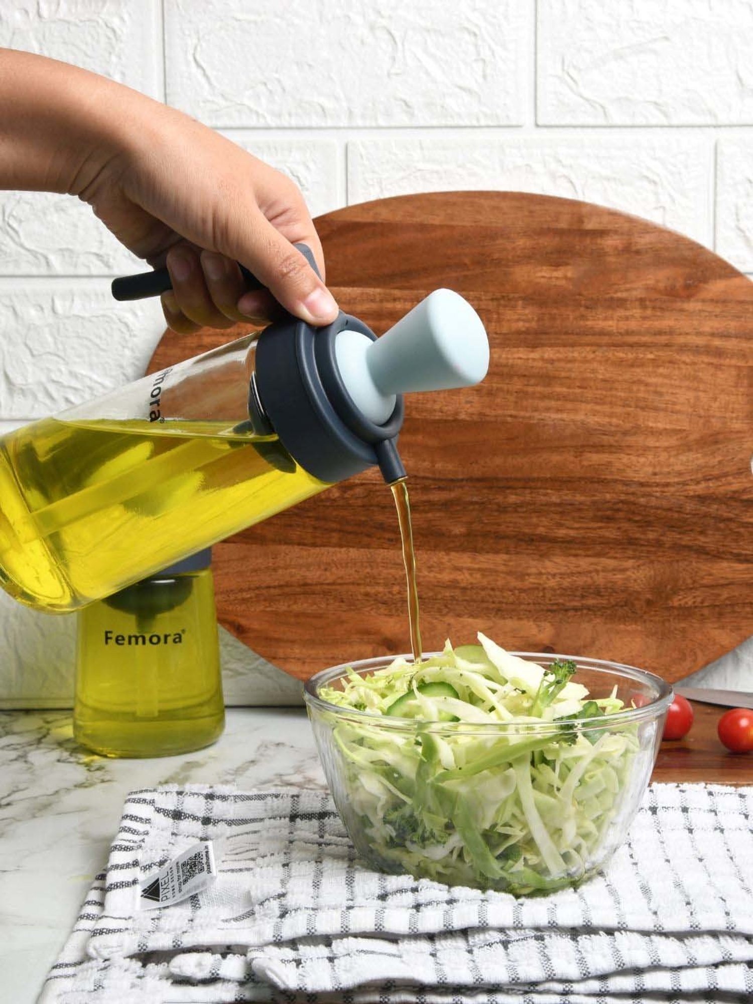 COLE & MASON White & Beige Ceramic Pourer - Set of 1