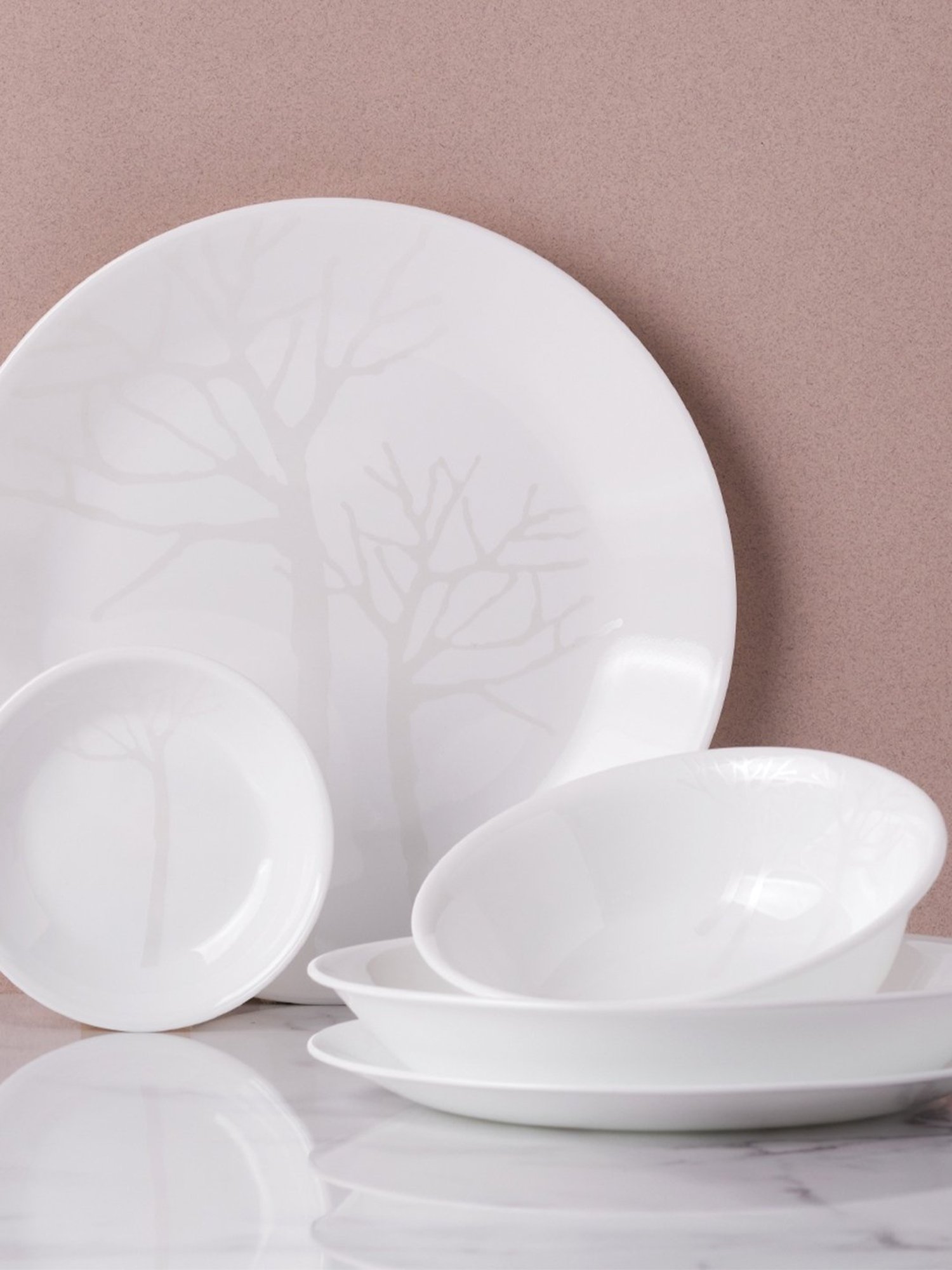 Corelle Asia Gold Series 8 Pc Basic, Mini, Starter Dining Set Set-Frost