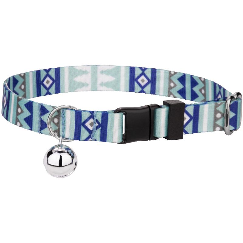 Country Brook Petz(R) Snowy Pines Cat Collar