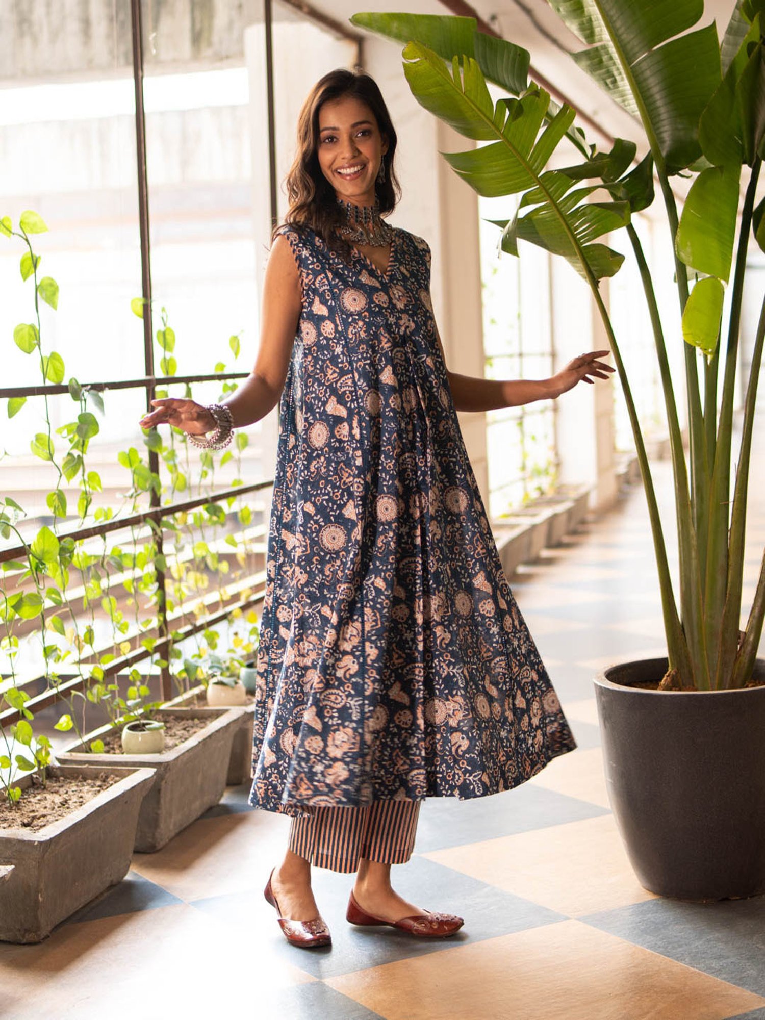 Akiso Blue Block Printed Flared Front Pleated Kurta Set (Set Of 2)