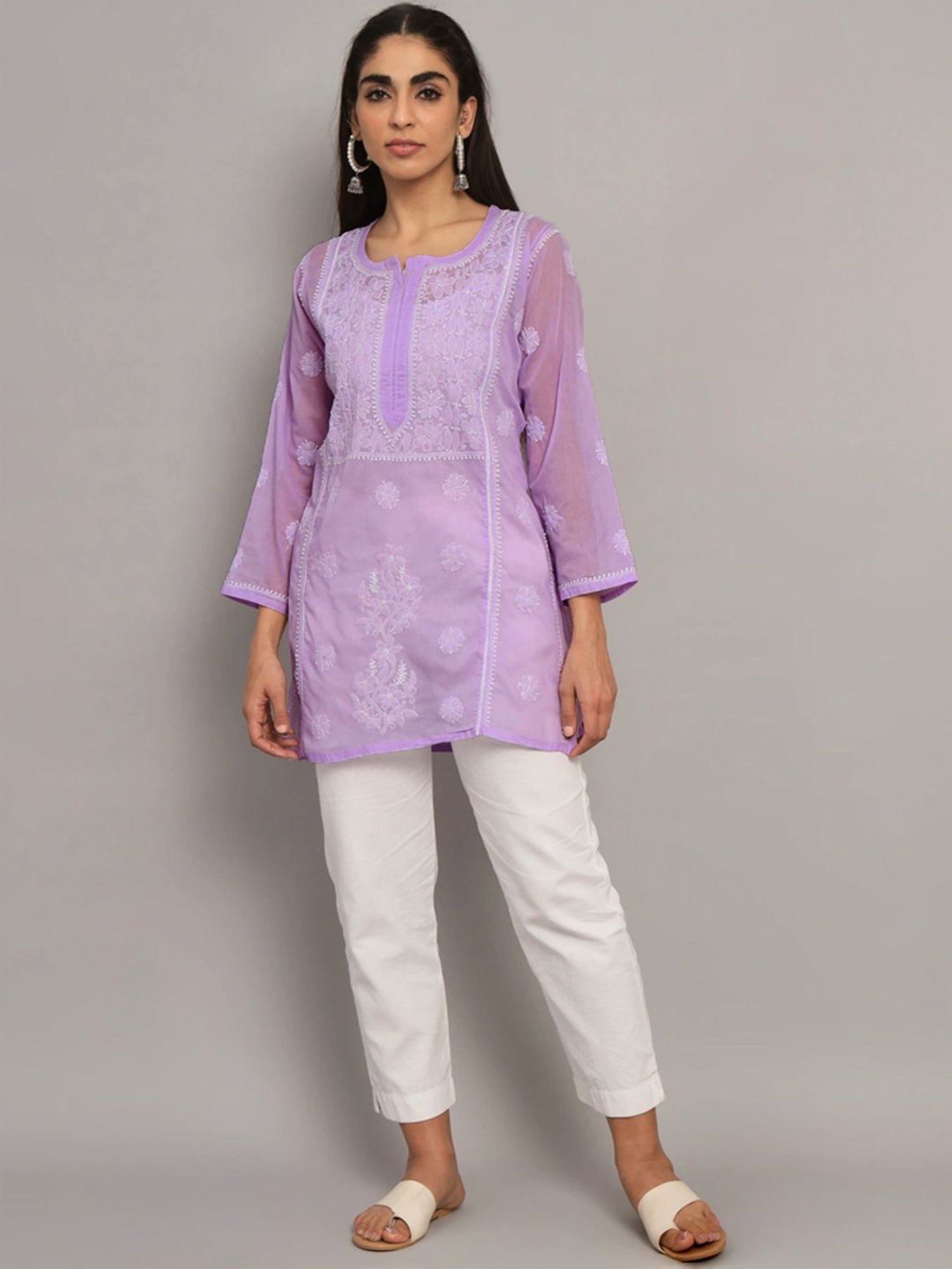 PARAMOUNT CHIKAN Orchid Cotton Hand Embroidered Chikankari Straight Kurti