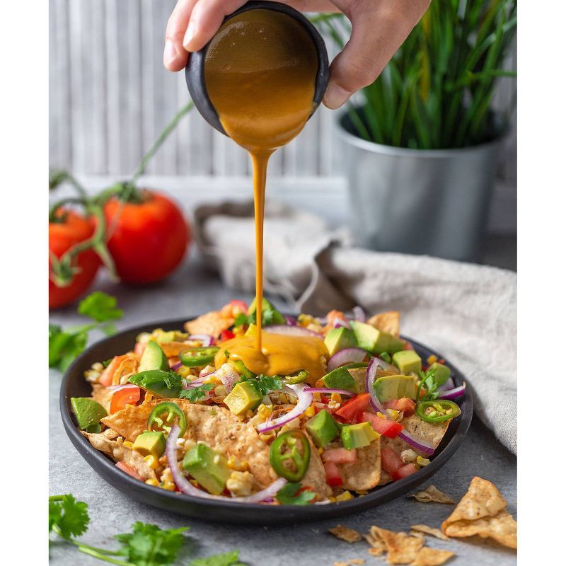 Siete Cashew Queso Mild Nacho Dip - 10.8oz