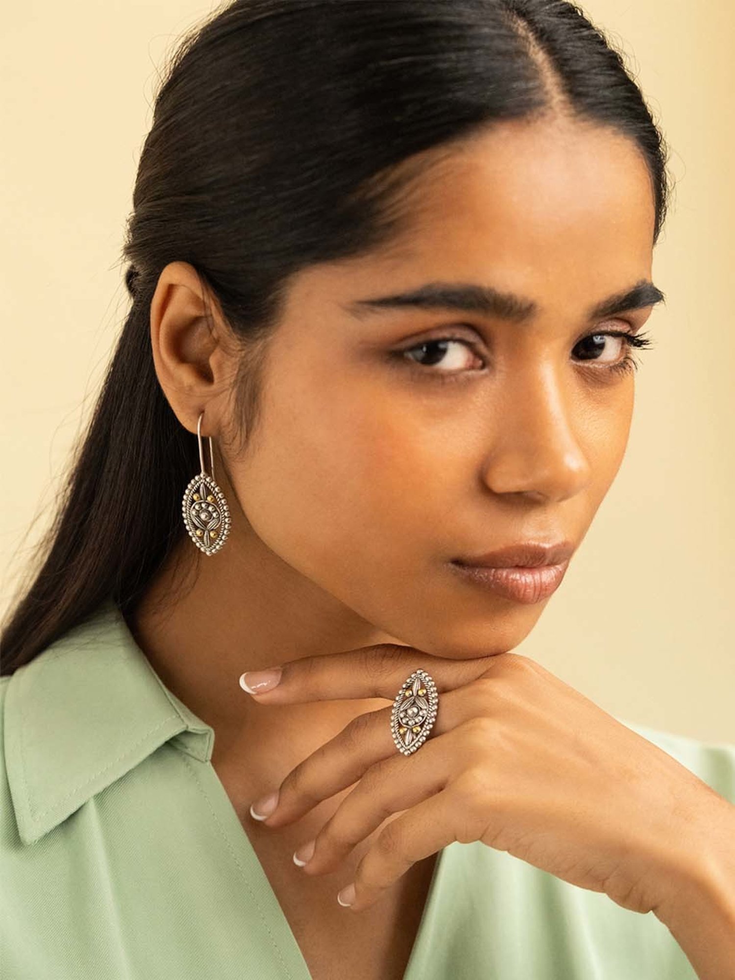 Shaya Sanna Huvu Ring in Dual Plated 925 Silver