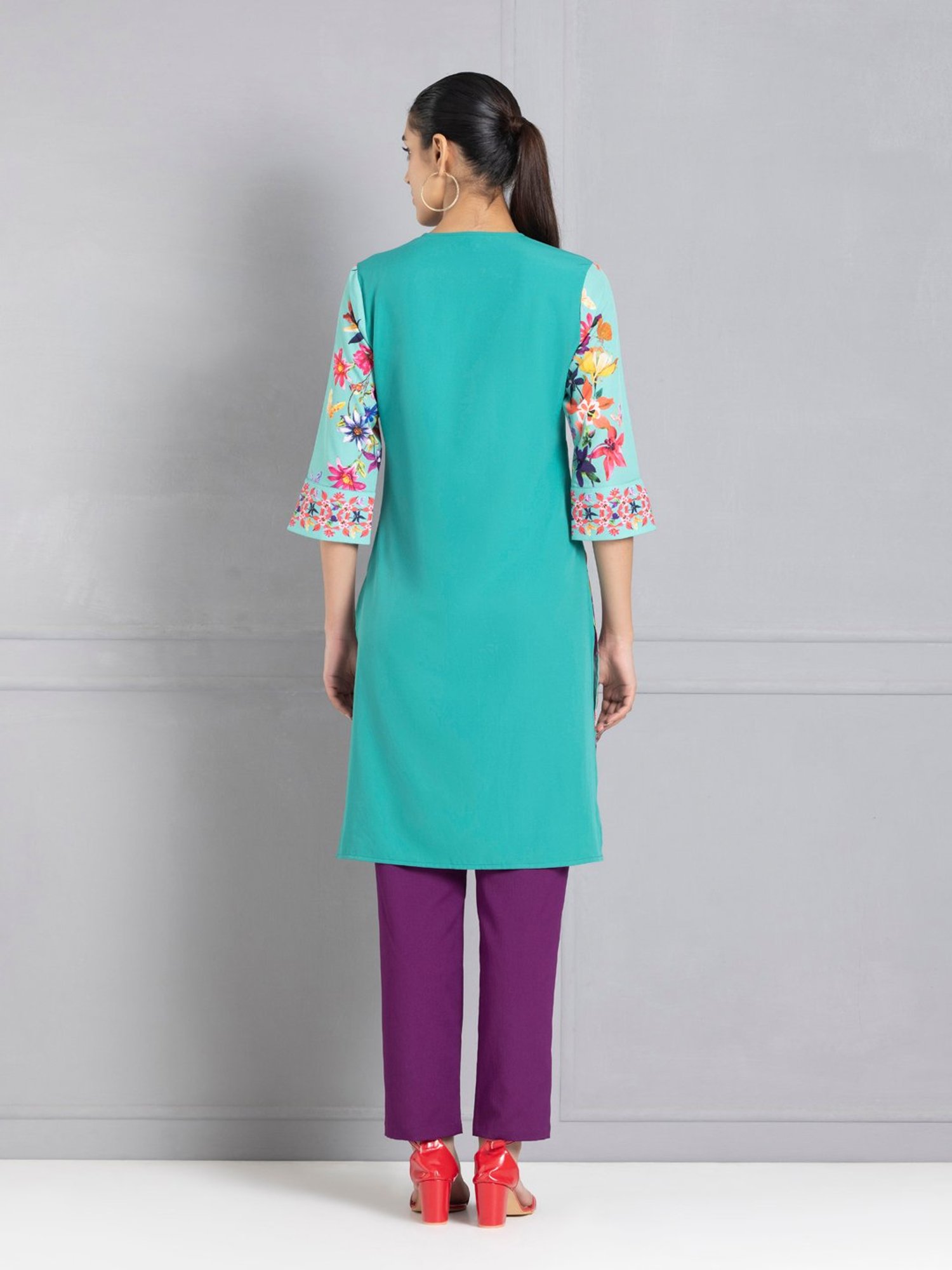 SHAYE Green Floral Print Kurta