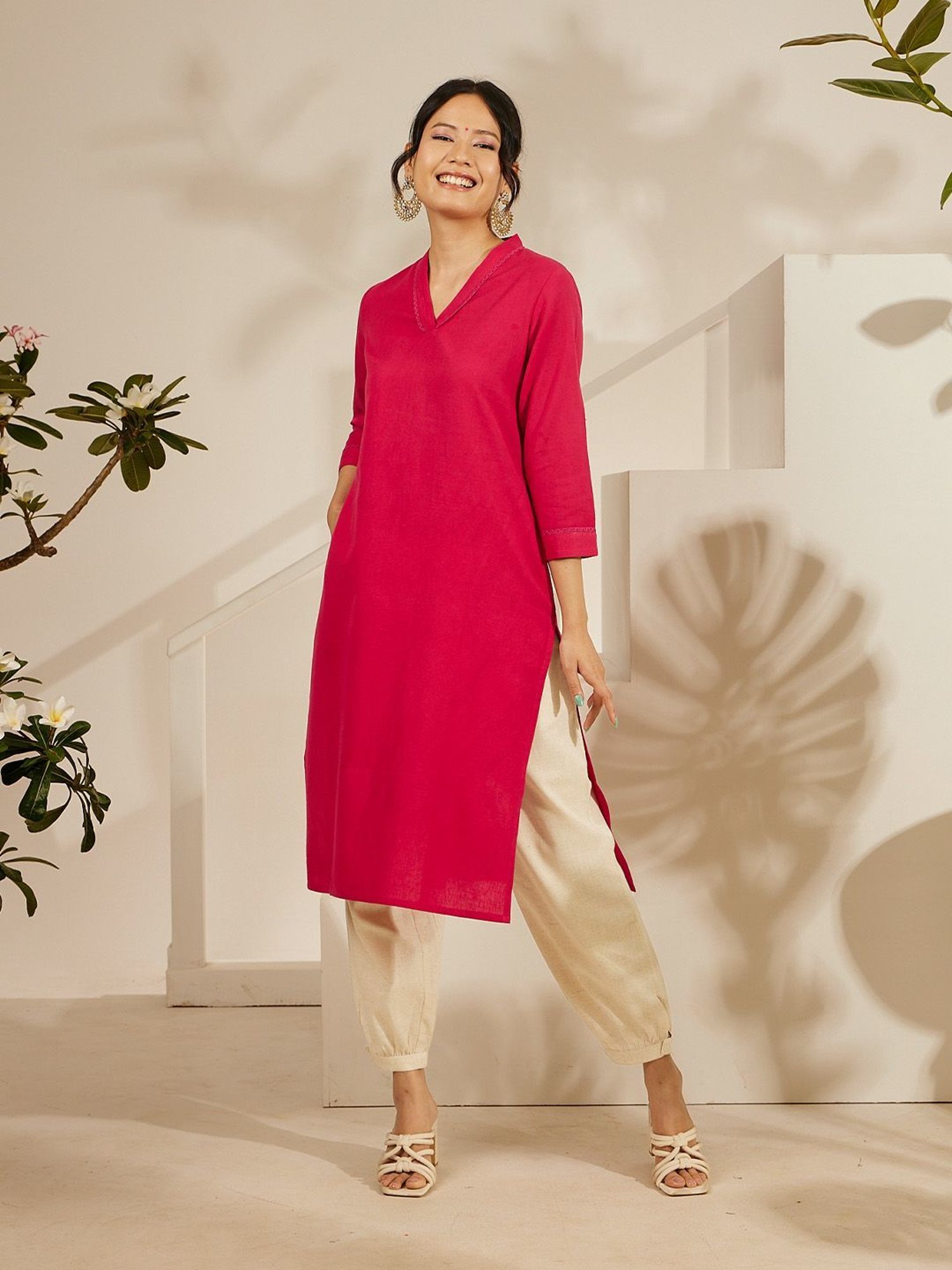 Daali Fuchsia Cotton Flax V Neck 3/4 Sleeves Smart Formals Kurta with Two Pockets