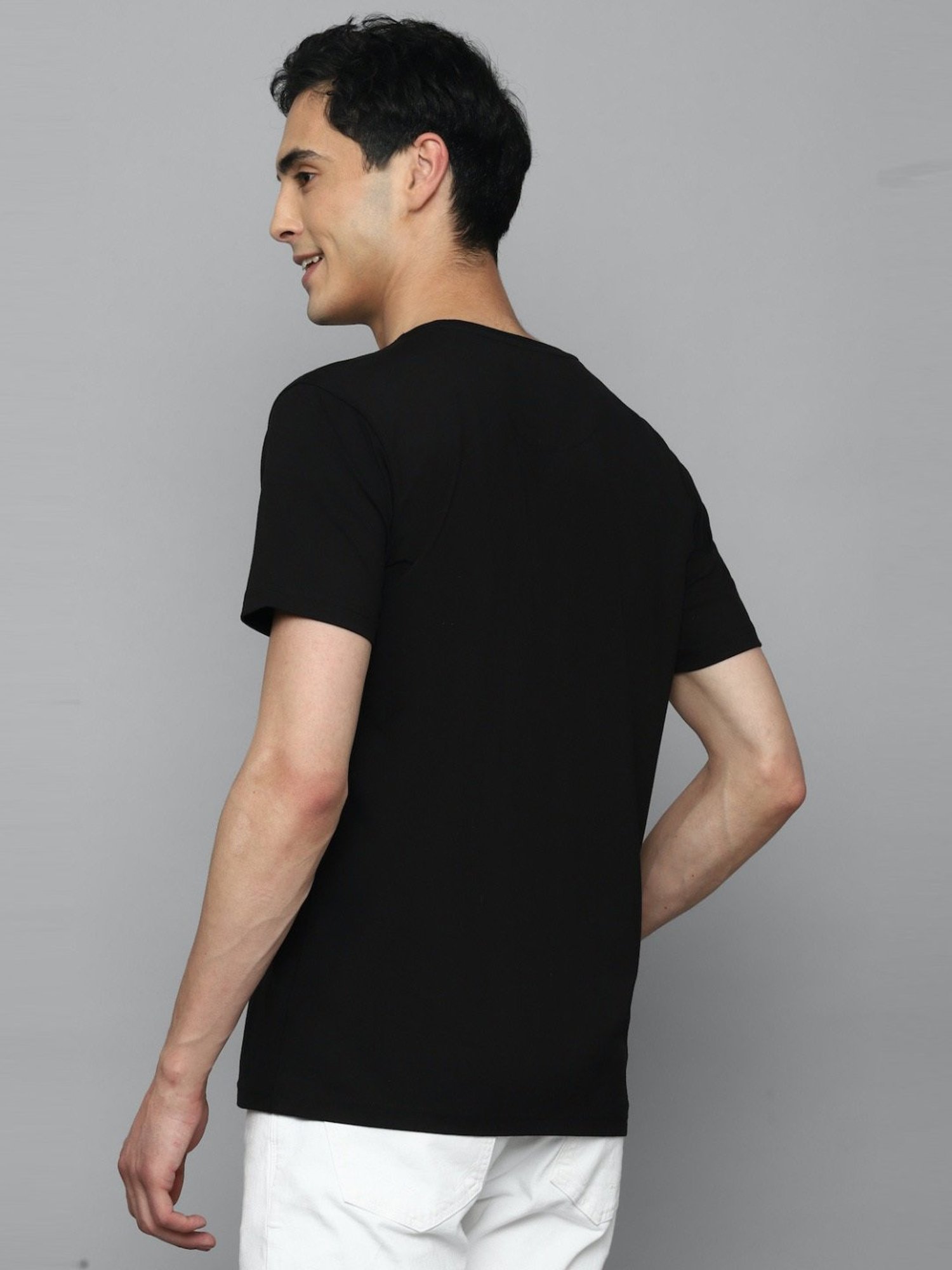 Louis Philippe Sport Black Cotton Slim Fit Printed T-Shirt
