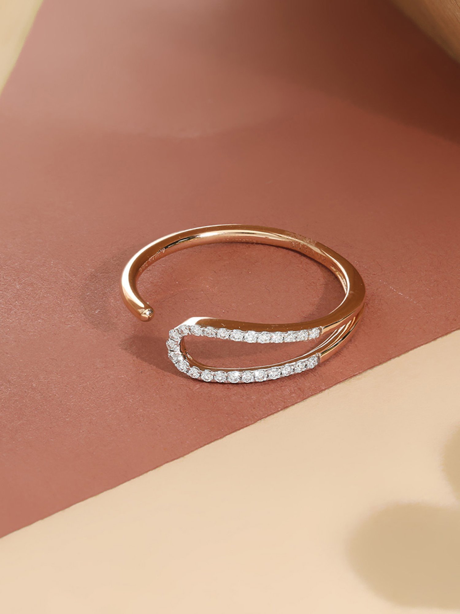 Malabar Gold and Diamonds 18k Rose Gold Diamond Ring