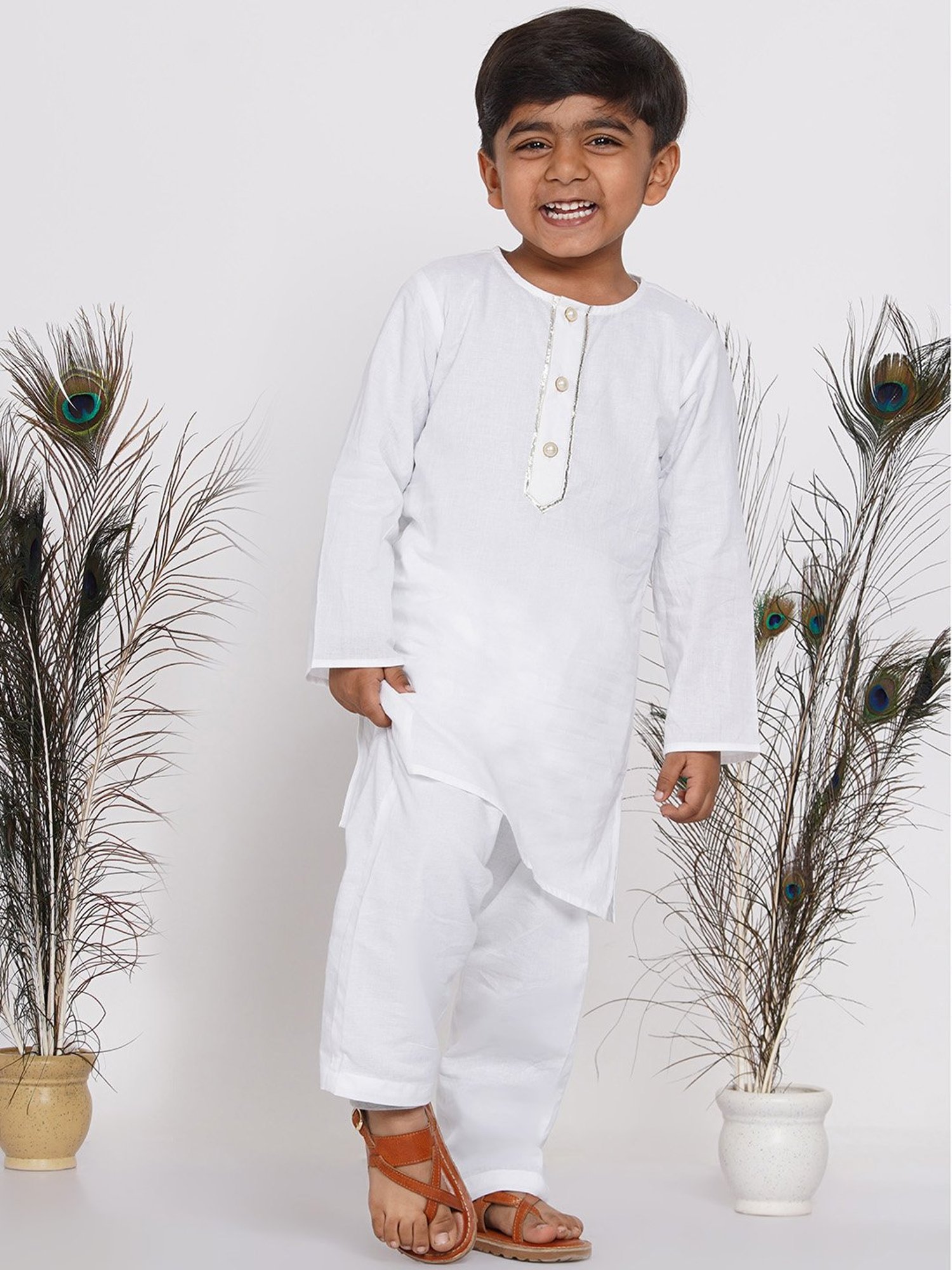 Little Bansi Kids White Solid Kurta with Pyjamas