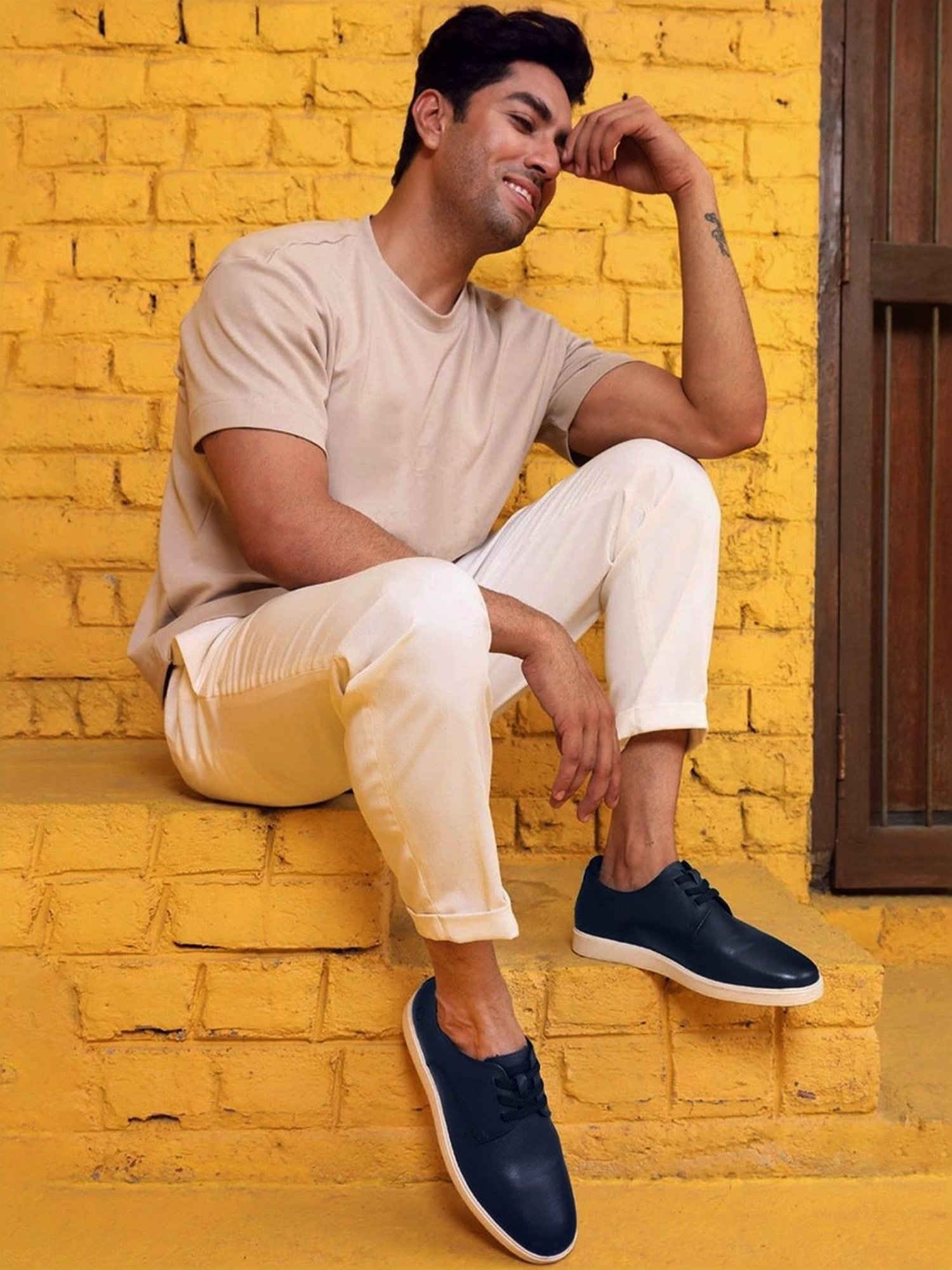 Thomas Crick Men's Navy Casual Sneakers