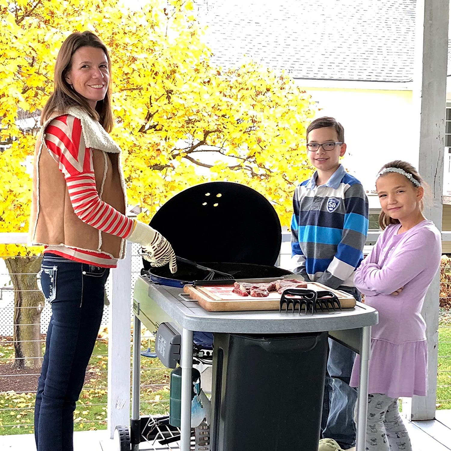 Grill Brush & Scraper Bristle Free - Safe Stainless Steel Cleaning for All BBQ Grates &ndash; Gas or Charcoal Grills, Including Weber - Best Non Wire Scrubber Cleaner in Grilling Accessories