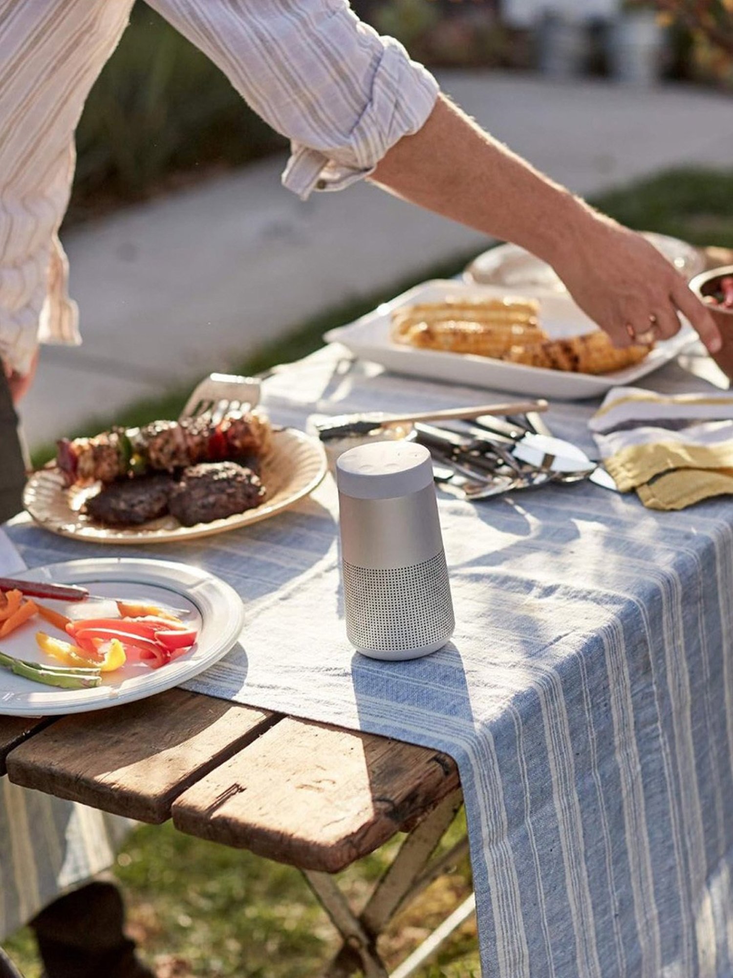 Bose SoundLink Revolve Series II, Portable BT Speaker with 360 Sound & 13H of Battery (Luxe Silver)