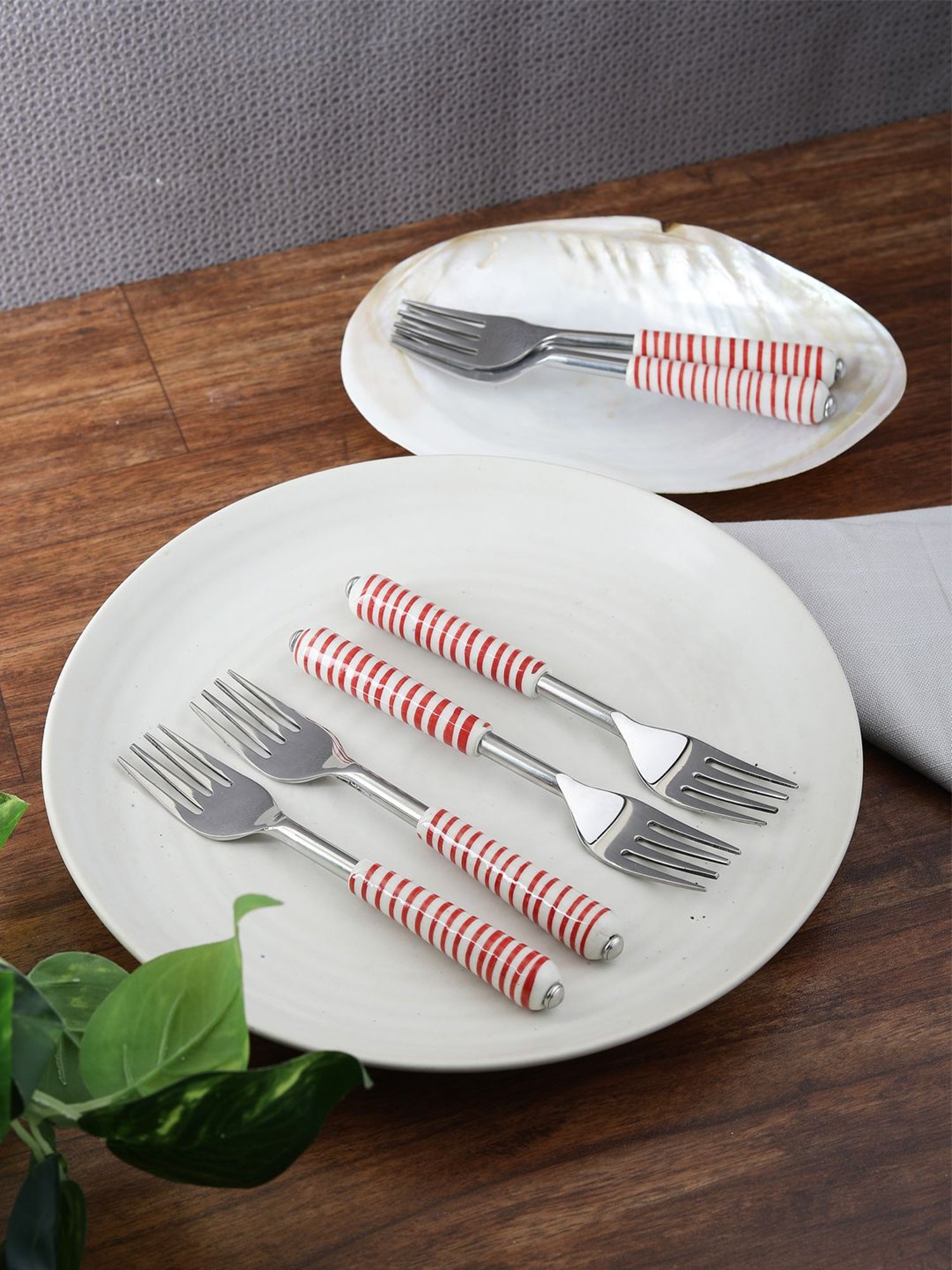 VarEesha Red Steel and Ceramic Handle Forks - Set of 6