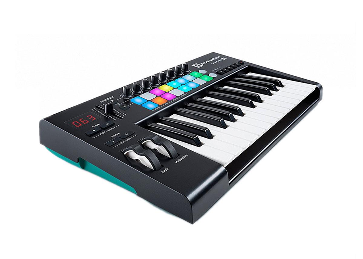 Novation Launchkey 25 MK2 25-Key Controller #LAUNCHKEY 25 MK2