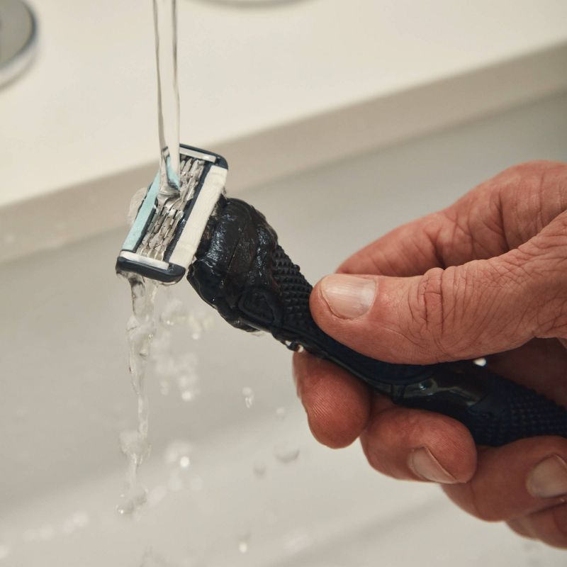 Dollar Shave Club 4 Blade Razor Handle + 2 Razor Blade Refills