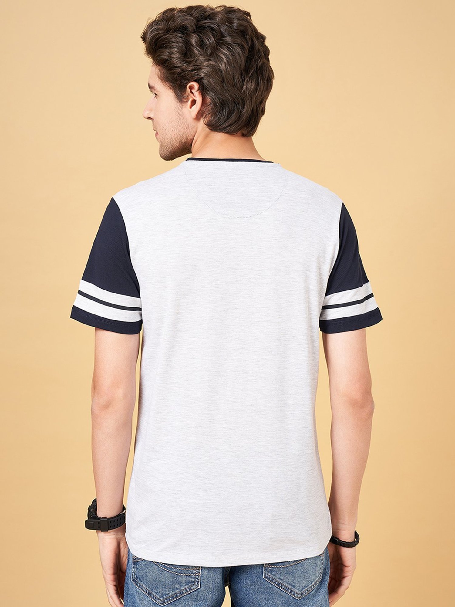 SF Jeans by Pantaloons Light Grey Cotton Slim Fit Printed T-Shirt