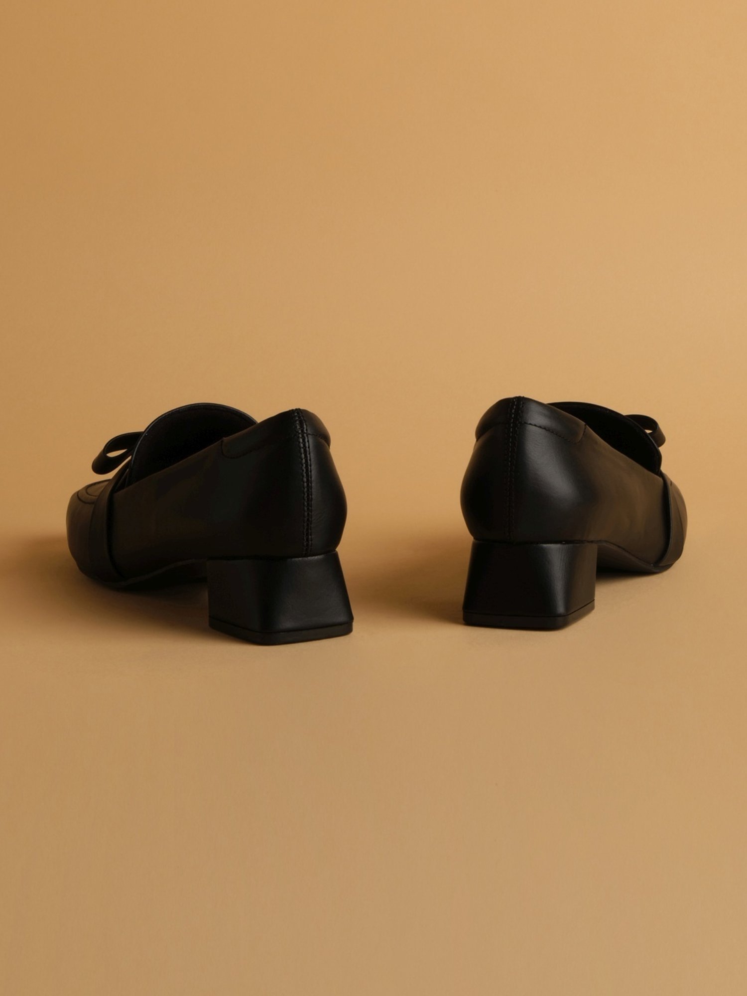 Eridani Women's Ellen Black Loafers