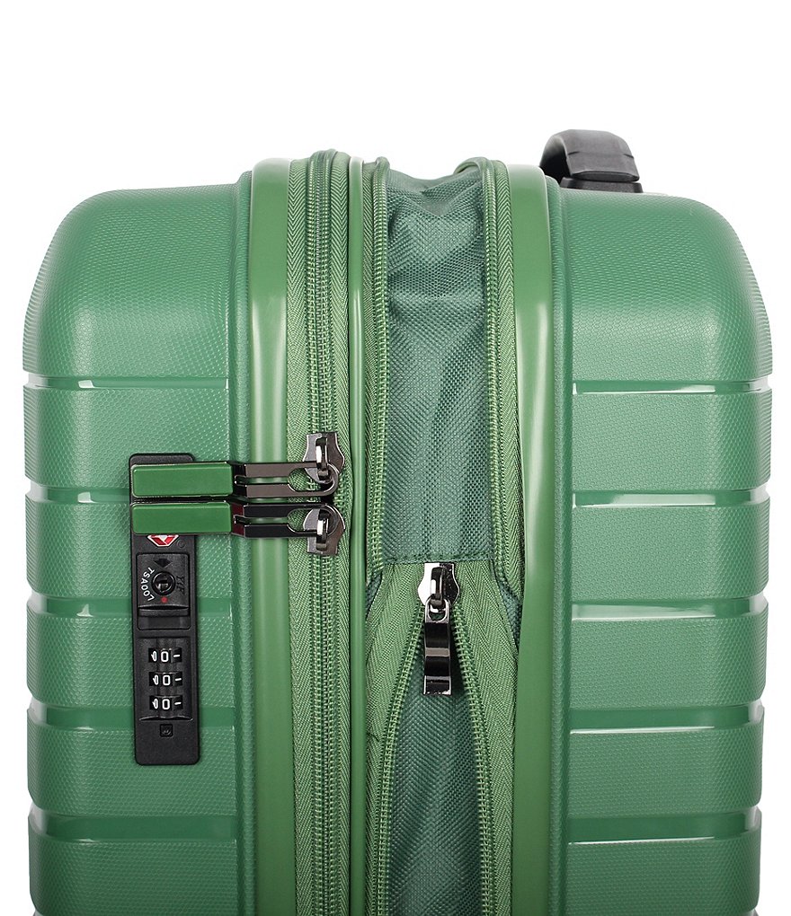 Pathfinder Resort Collection 28#double; Hardside Spinner