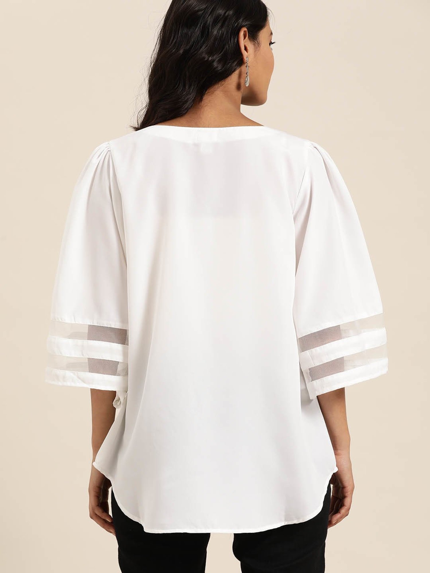 Qurvii White Regular Fit Top