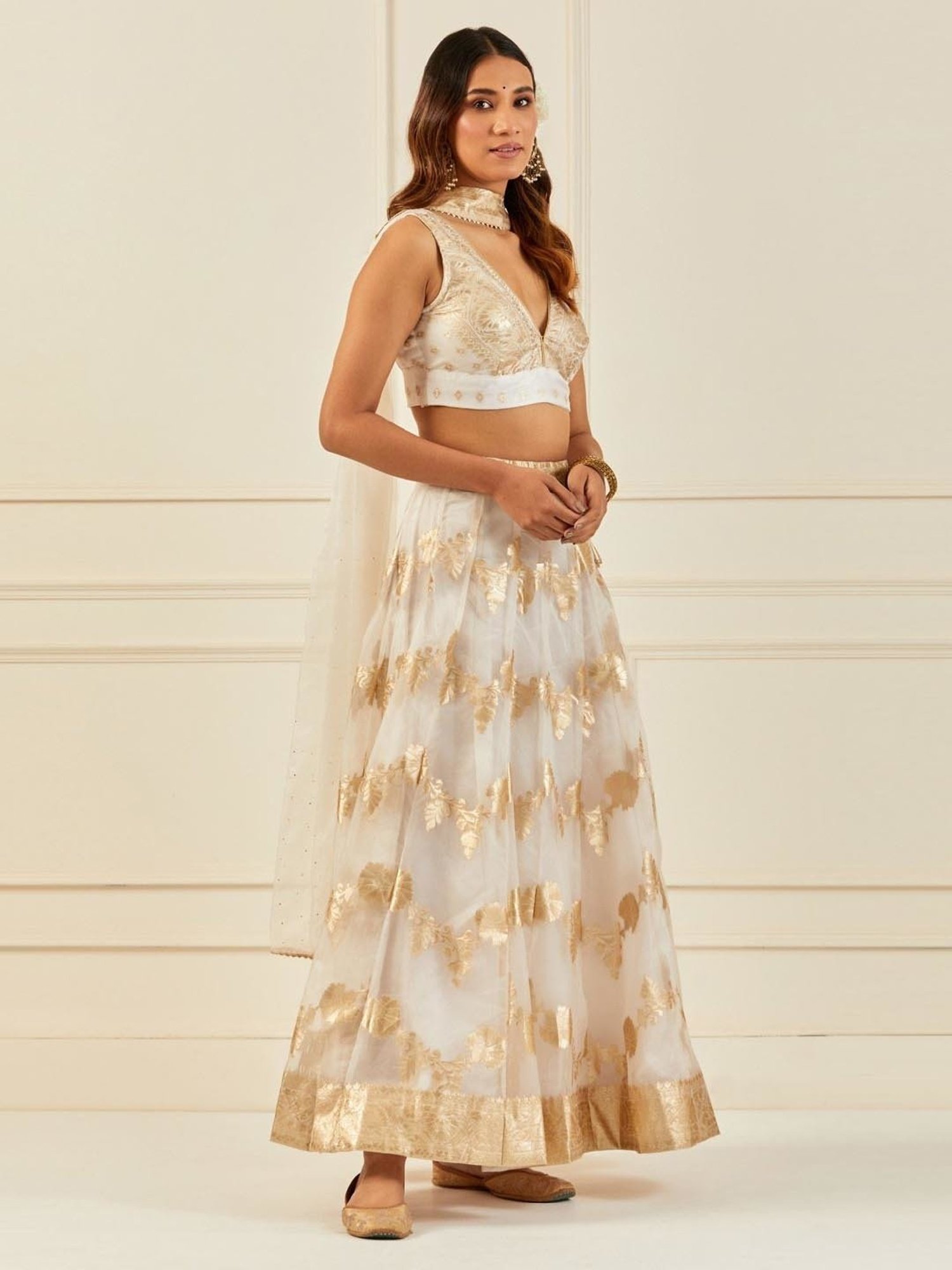 Geroo Jaipur White Organza Banarasi Lehenga Set with Mukaish Dupatta