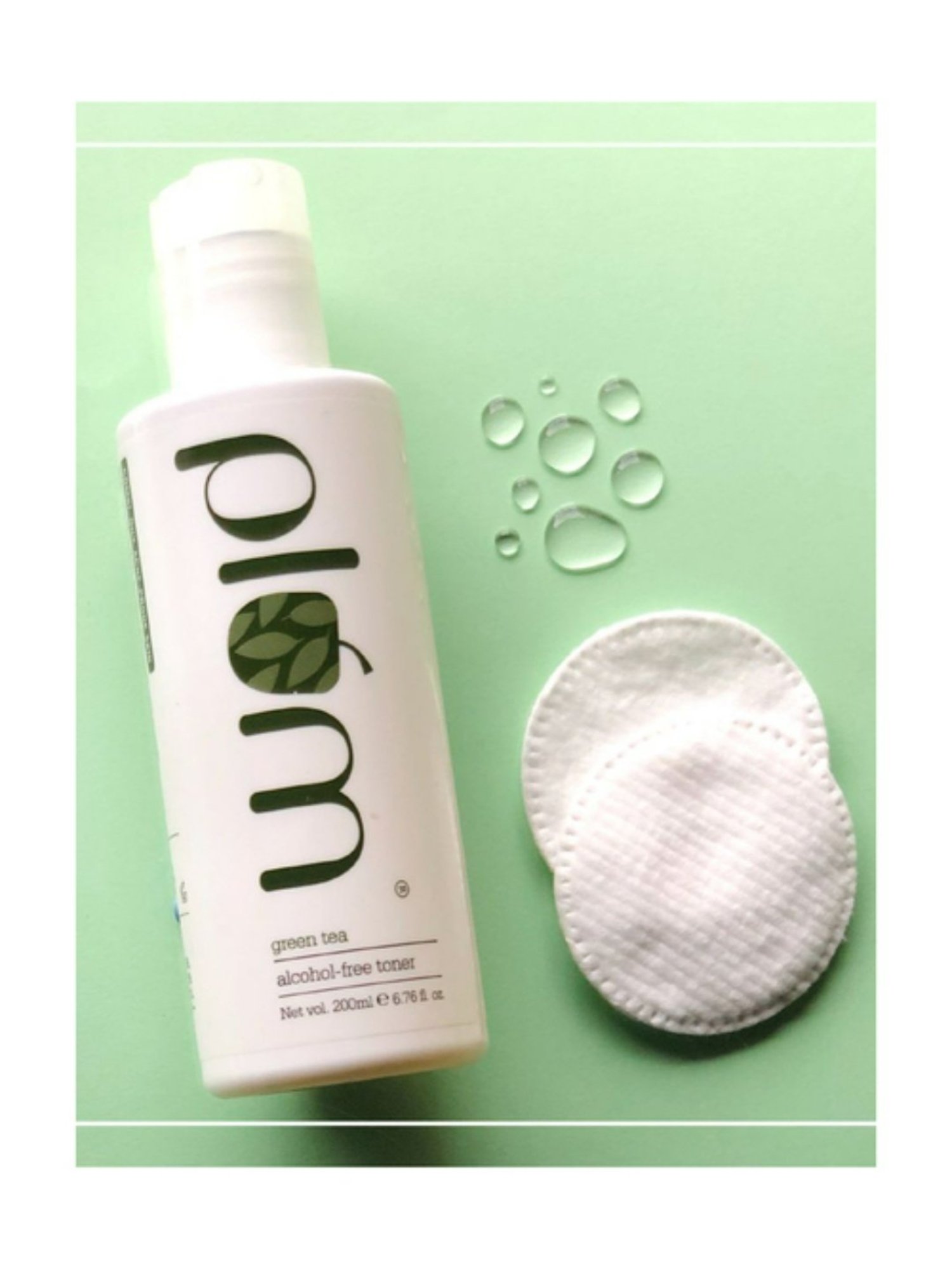 Glowiest Peekaboo AHA PHA Skin Perfecting Toner - 200 ml