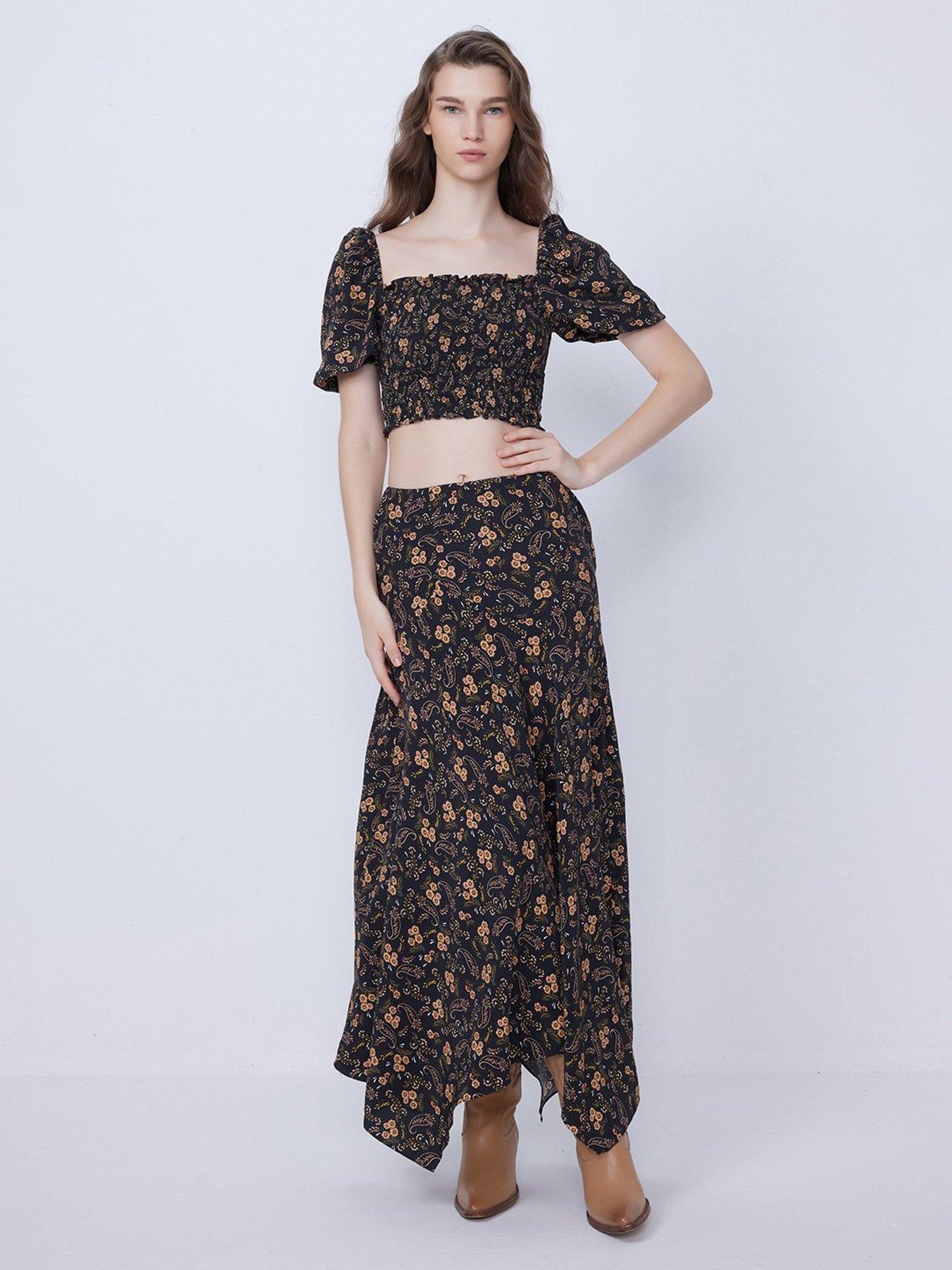 Cover Story Olive Floral Print Crop Top