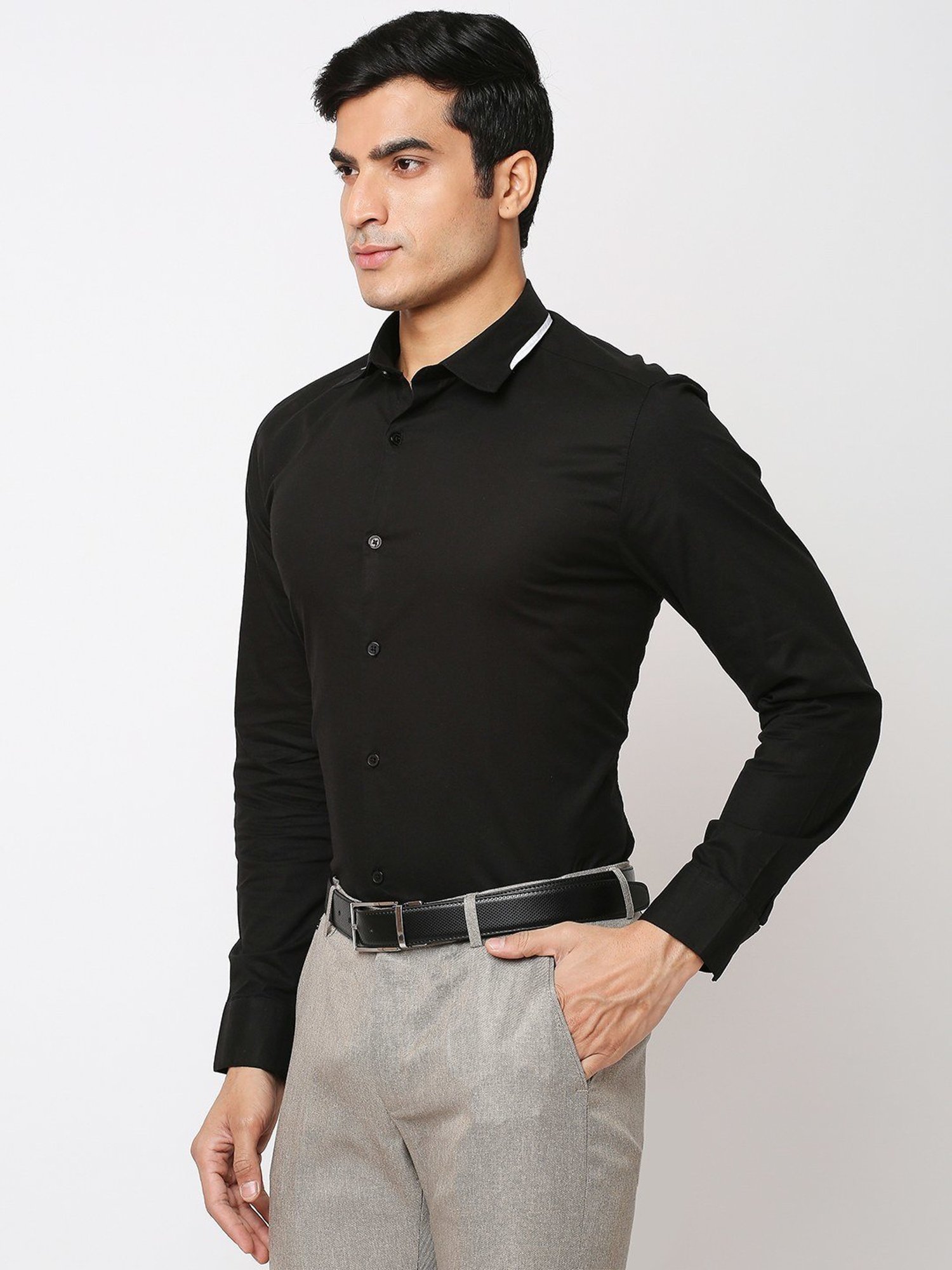 SOLEMIO Black Cotton Slim Fit Shirt