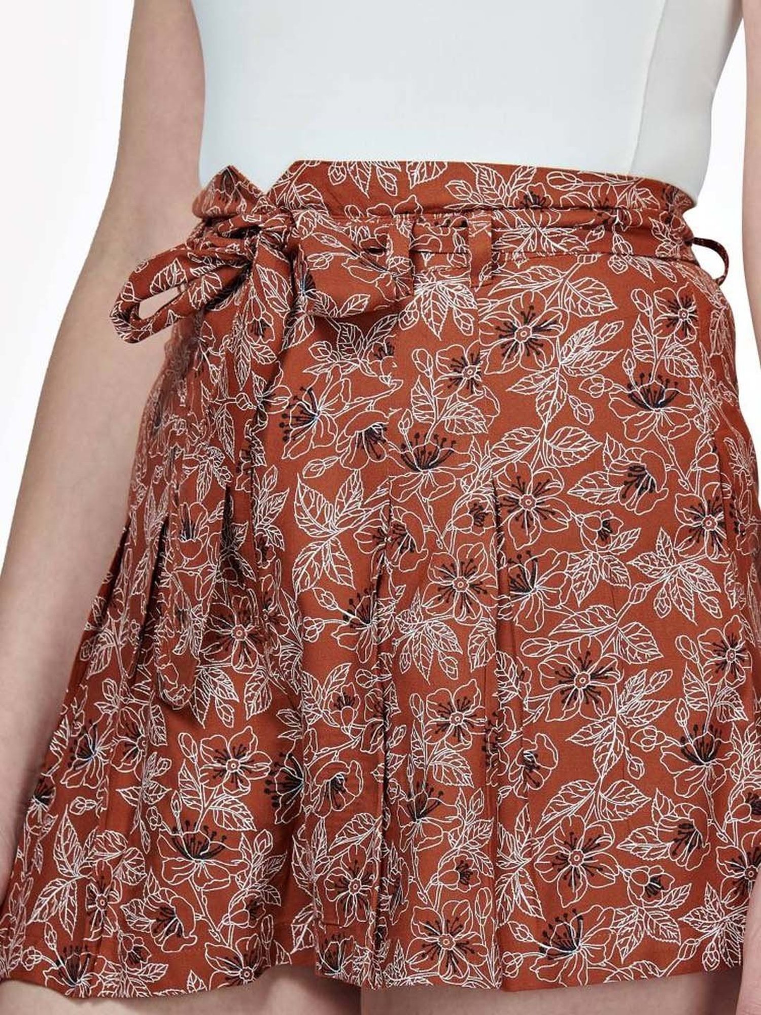 VASTRADO Orange Floral Print Skorts